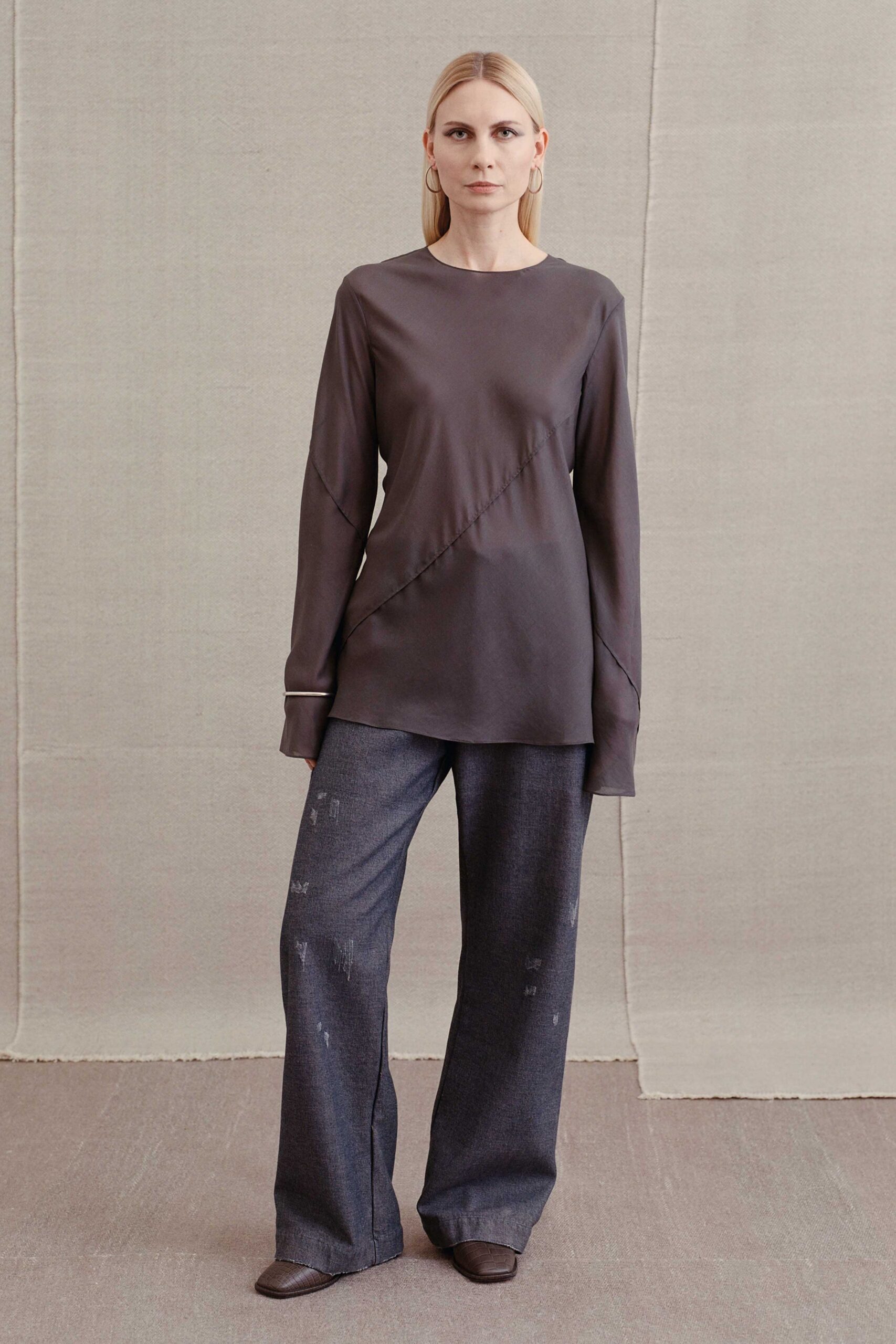 gray cotton long-sleeve collared relaxed top