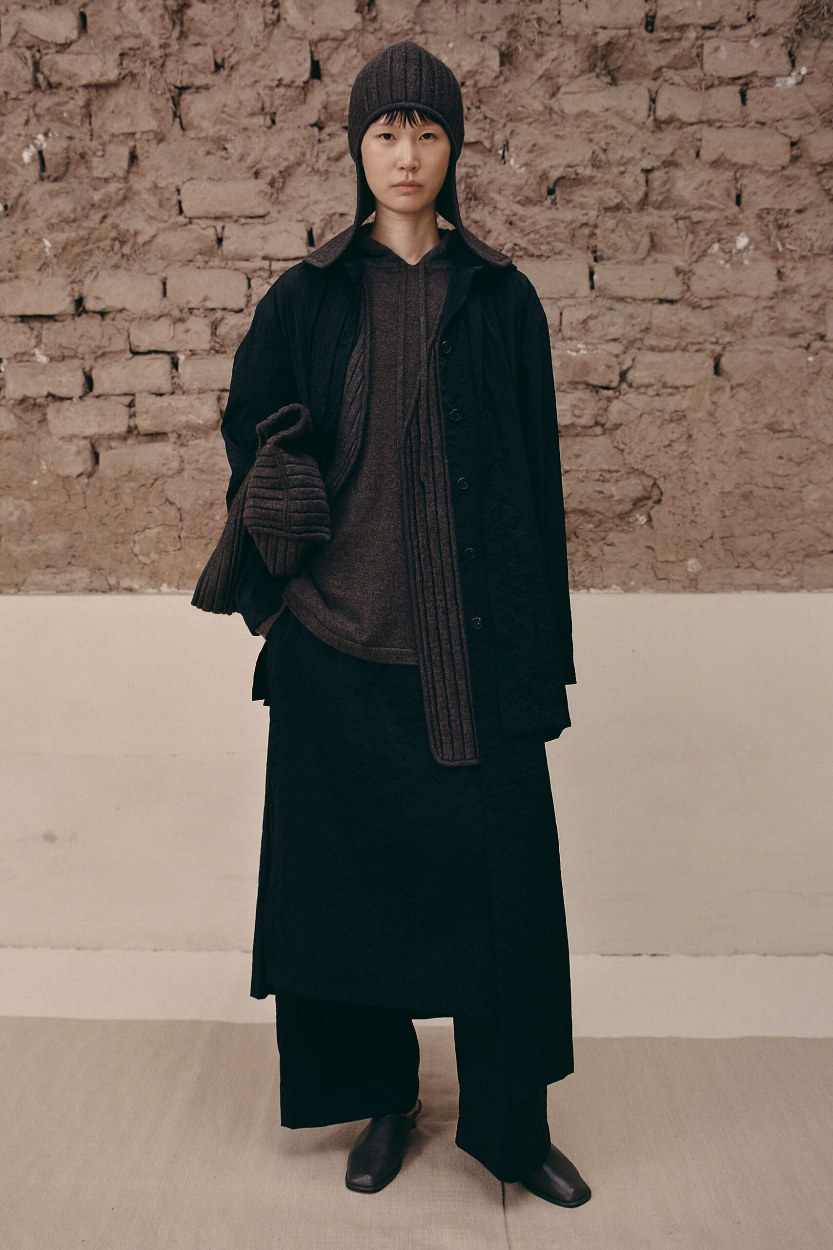 gray wool long-sleeve hooded fitted ribbed sweater