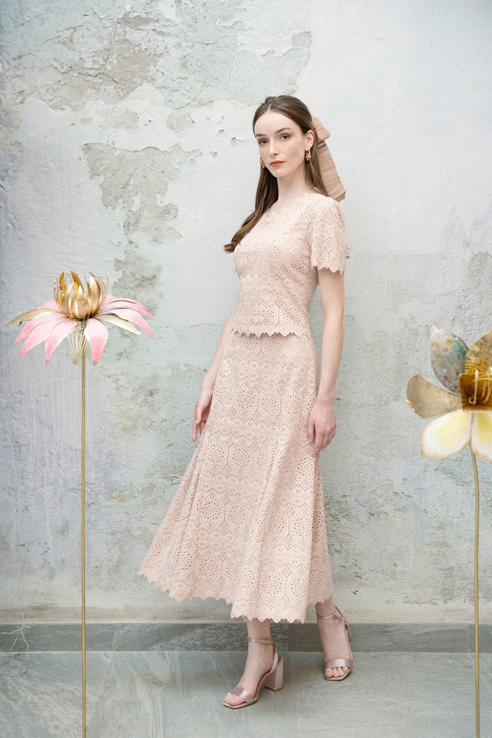 pink lace short-sleeve v-neck fitted tiered embroidered dress