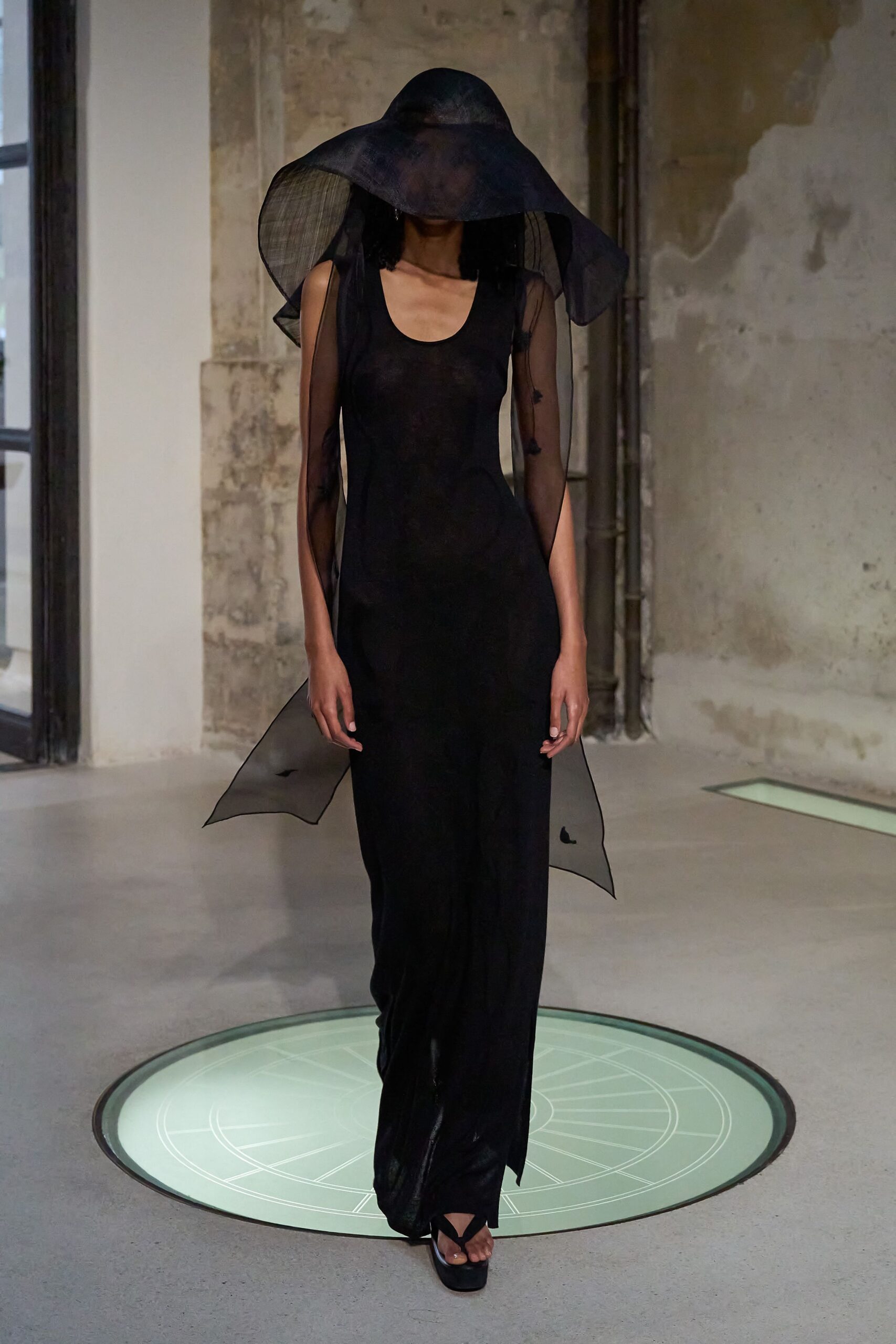 black silk fitted gown with hat