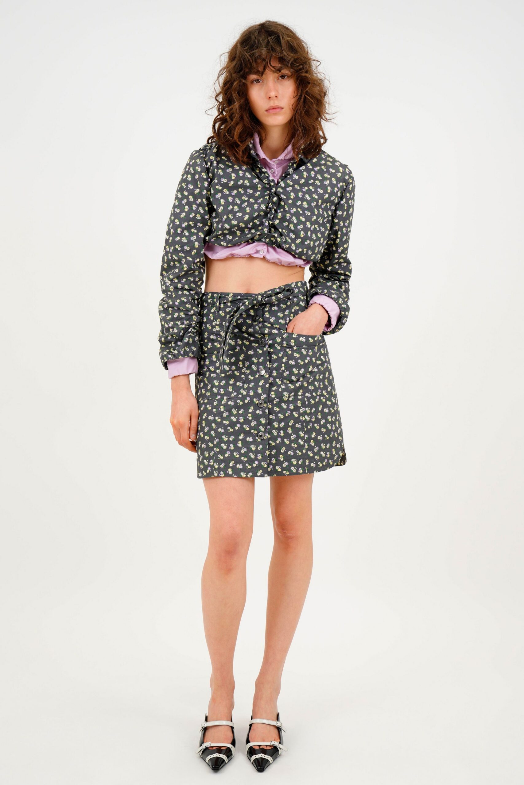 gray cotton fitted printed mini skirt