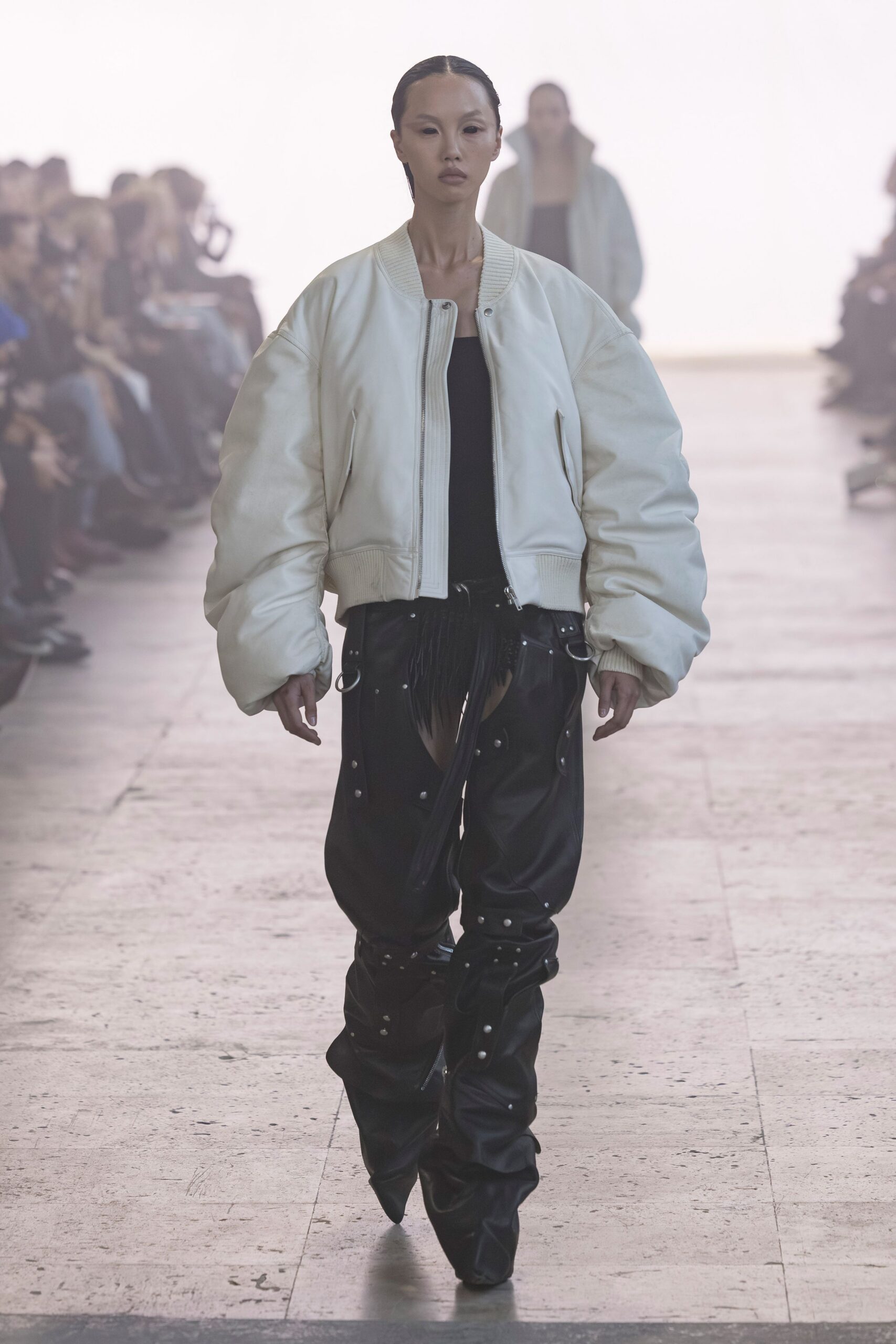 white cotton long-sleeve collared oversized jacket