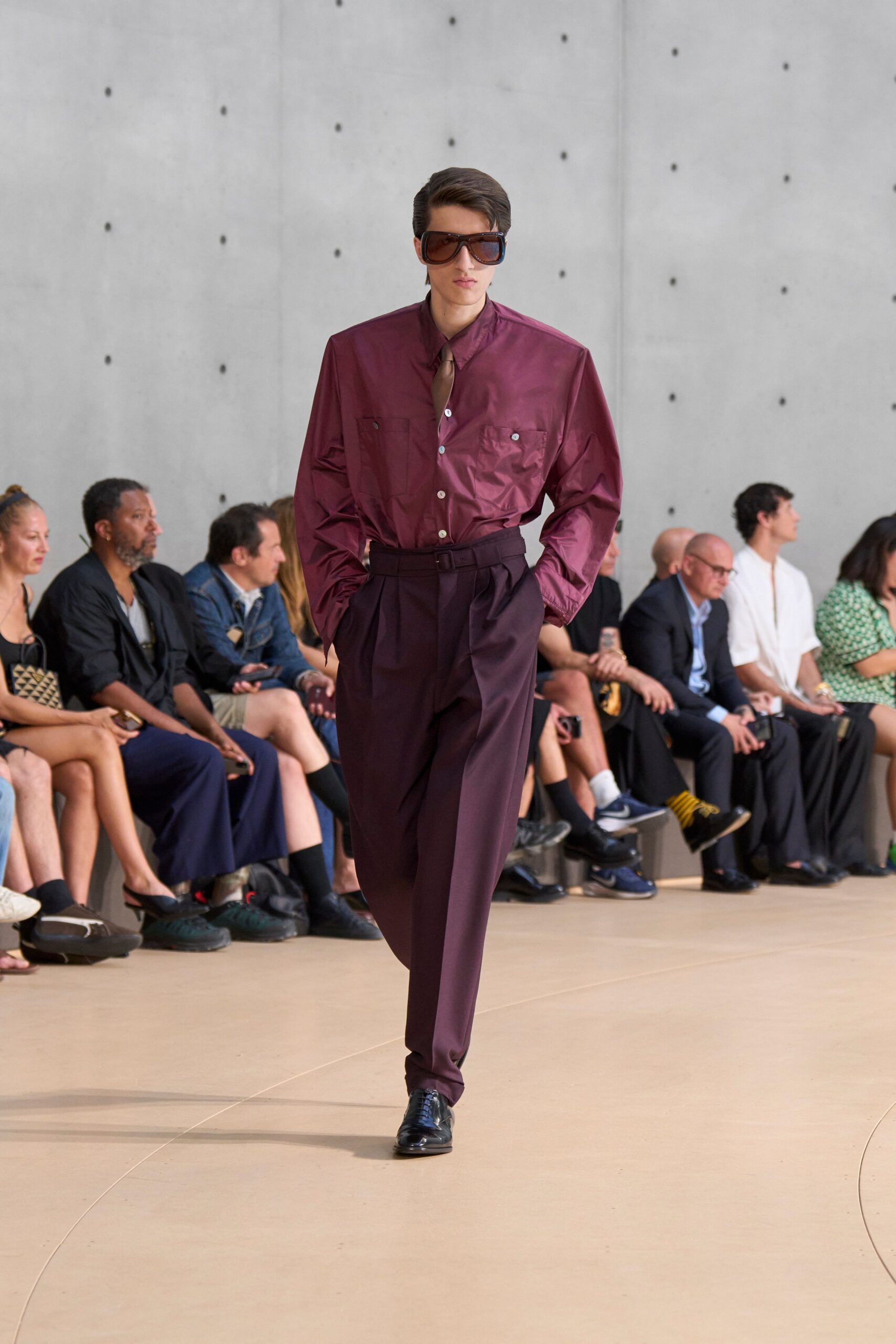 maroon cotton long-sleeve collared relaxed shirt