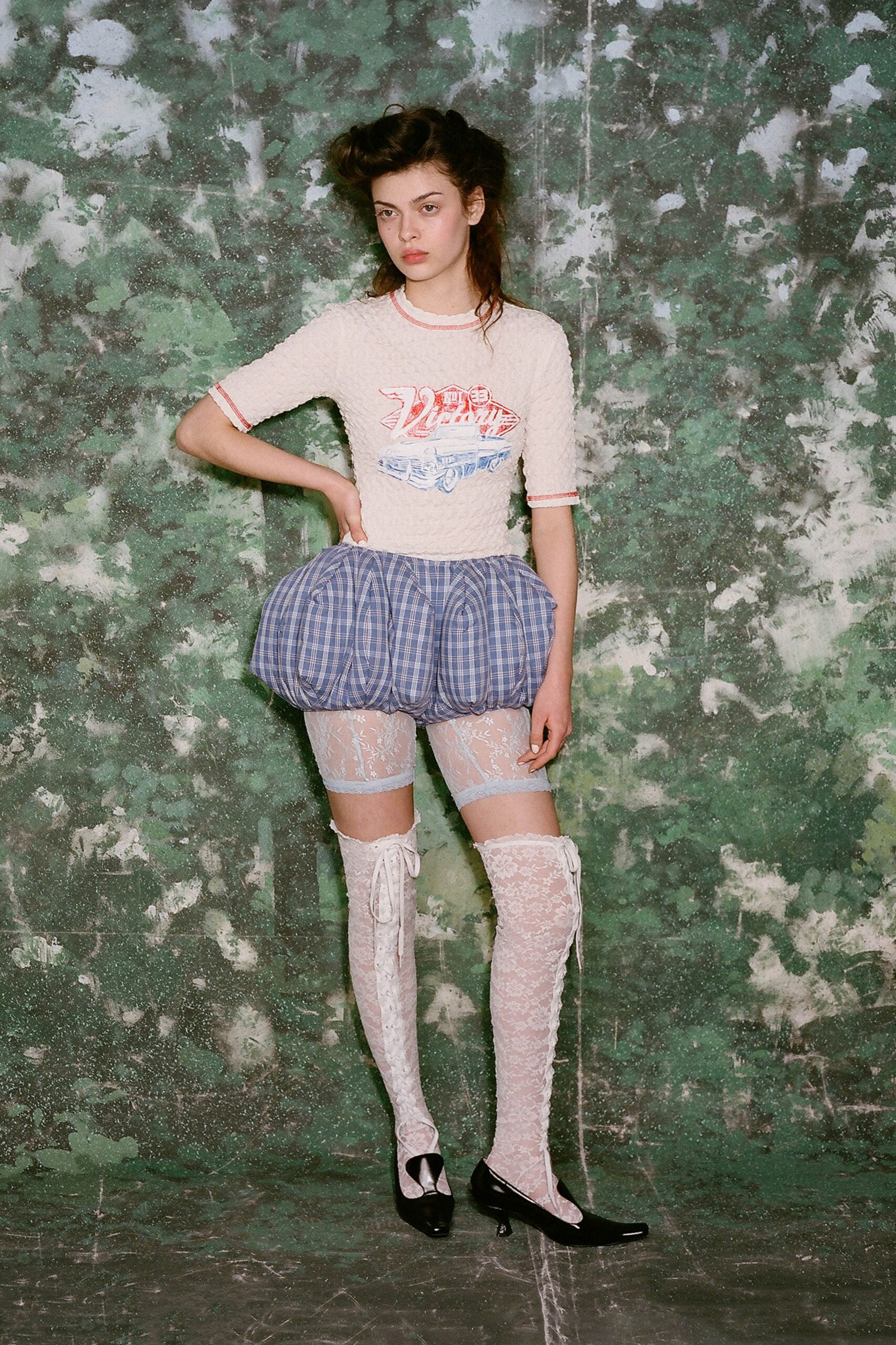 white cotton short-sleeve collared fitted printed top