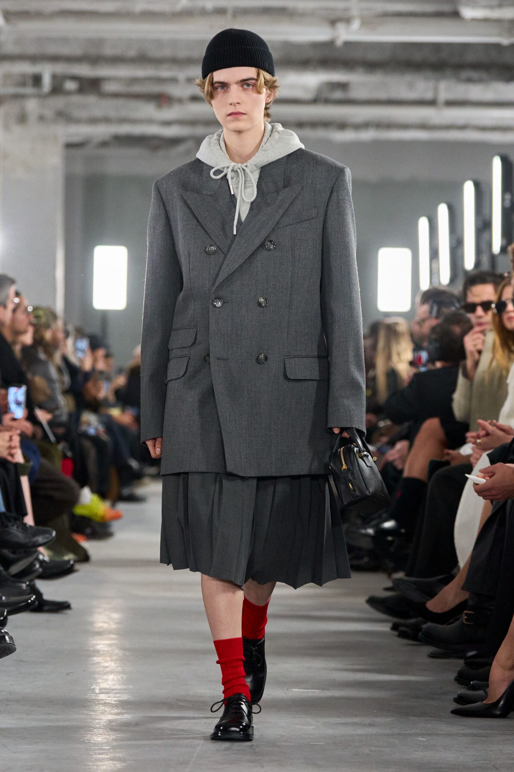 gray wool long-sleeve collared structured buttoned blazer