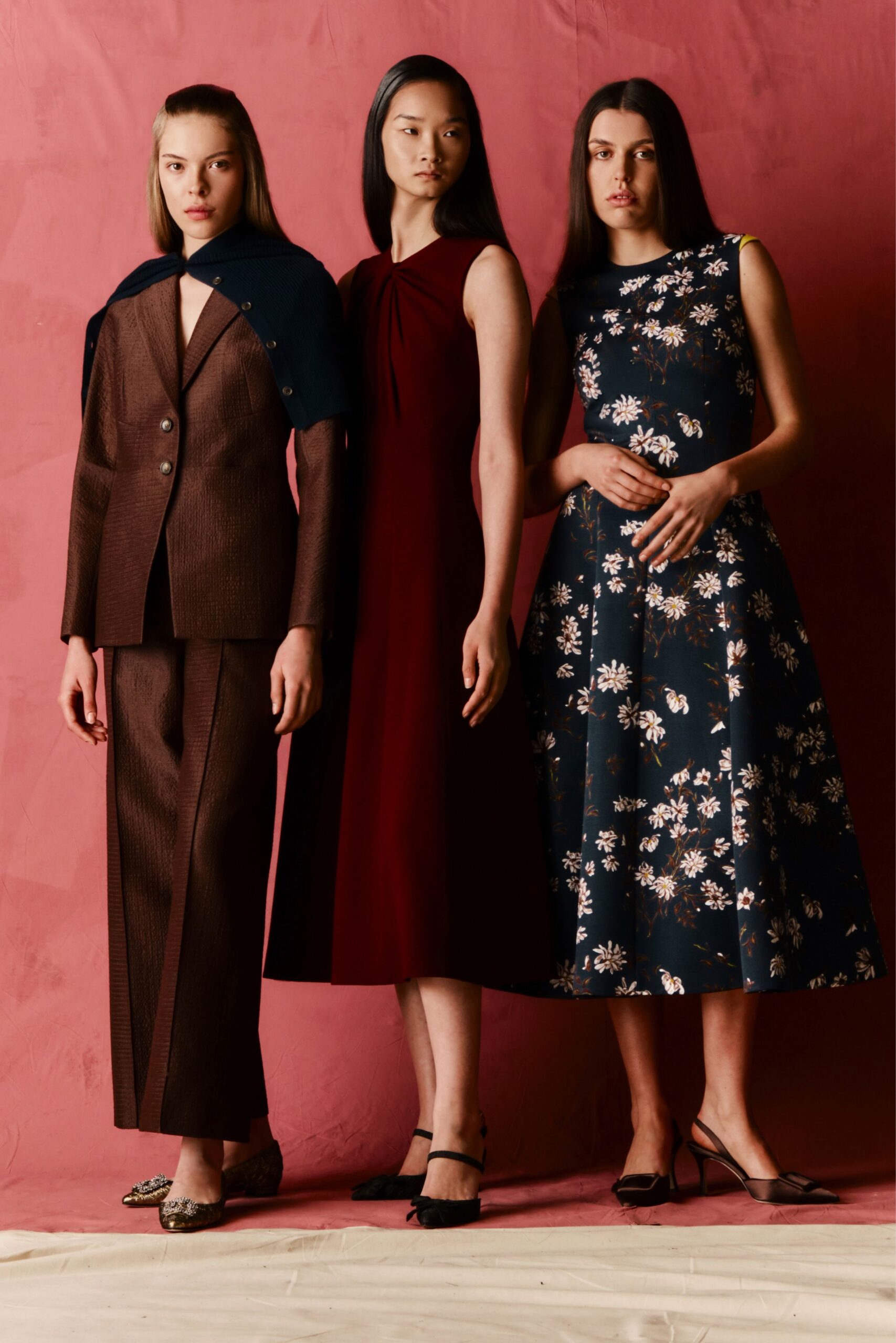 brown silk long-sleeve collared tailored buttoned pleated suit
