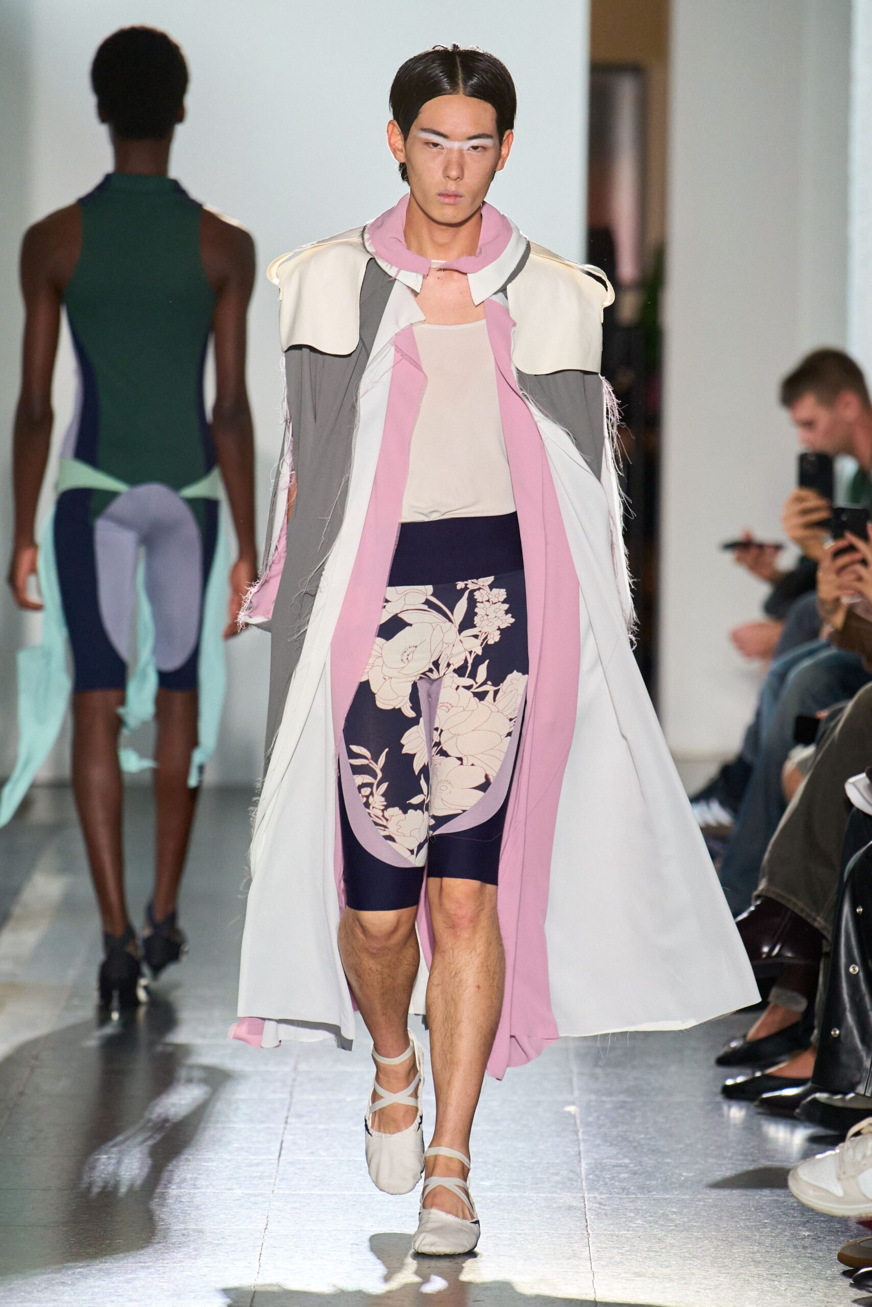 gray silk long-sleeve collared relaxed layered fringed coat