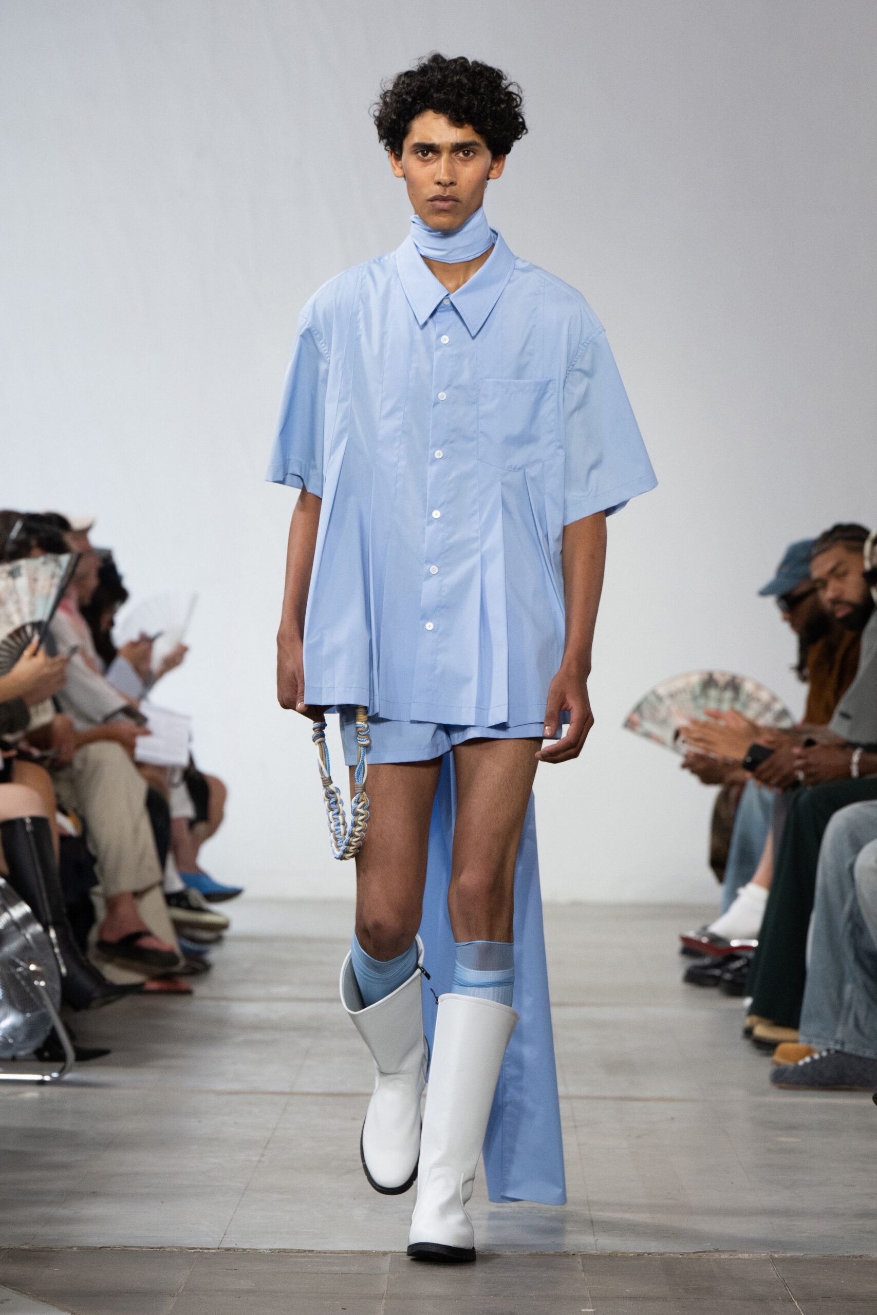 blue cotton short-sleeve collared relaxed short shirt