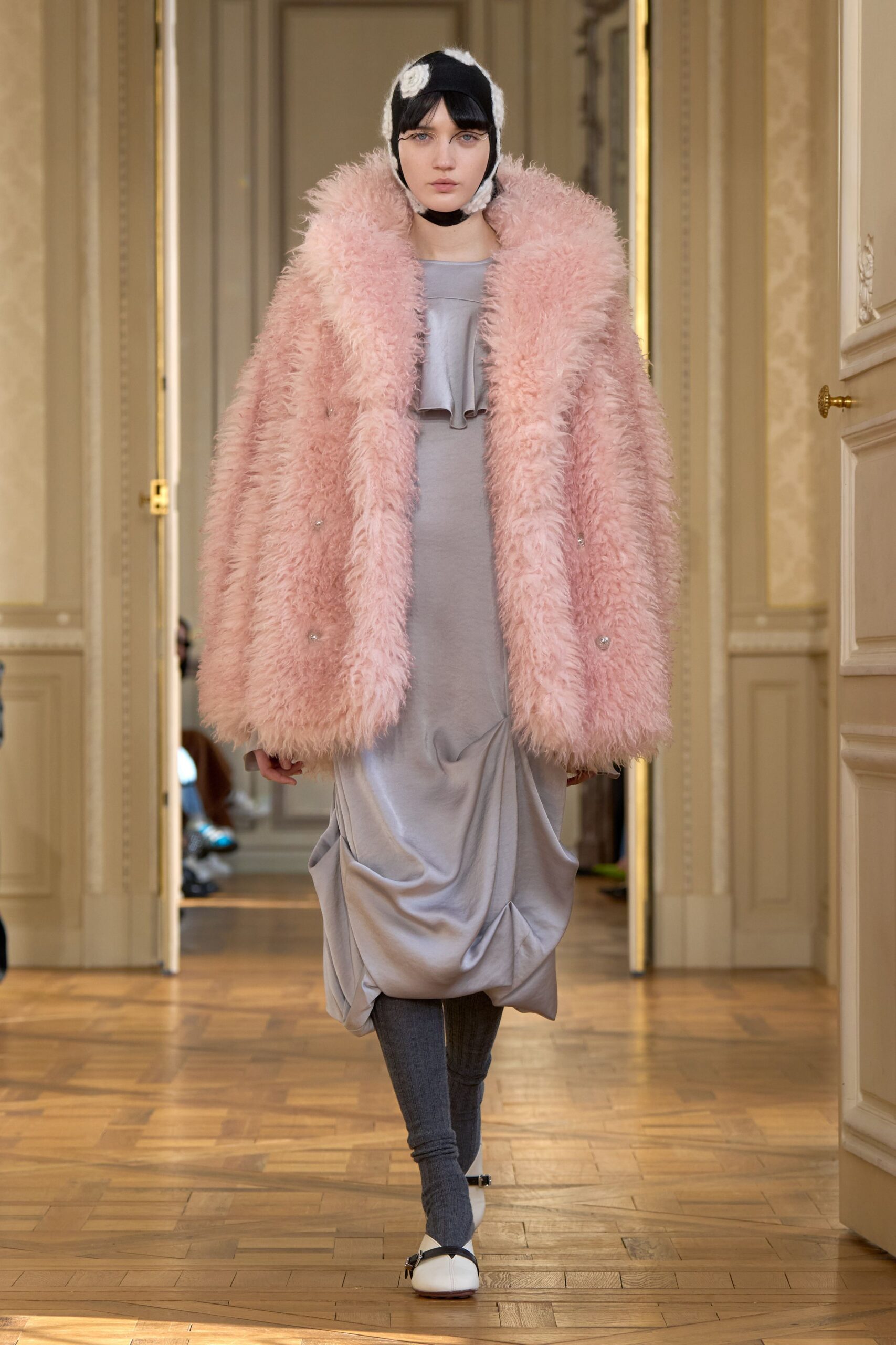 pink faux-fur relaxed layered coat