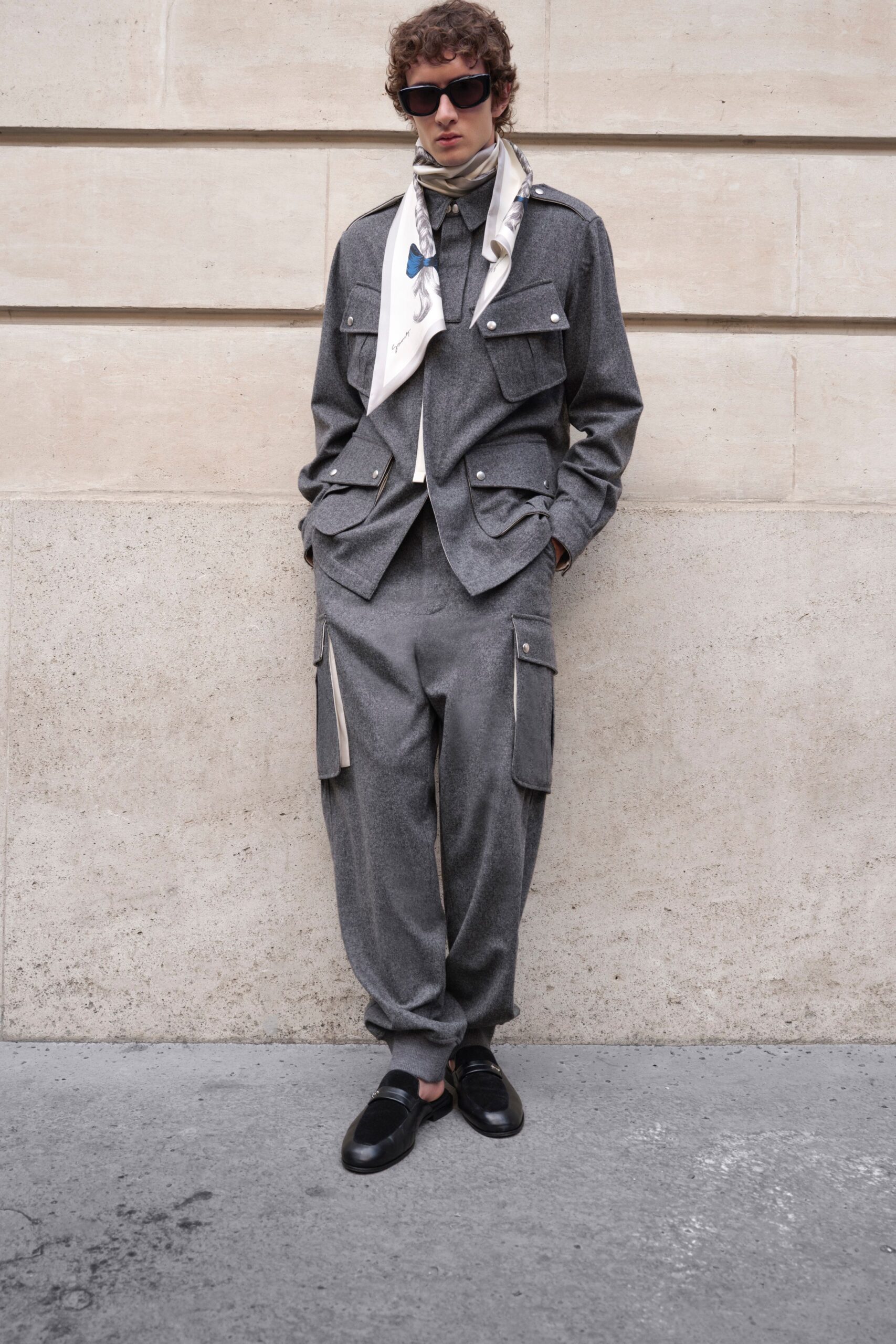 gray wool long-sleeve collared relaxed buttoned pockets jacket