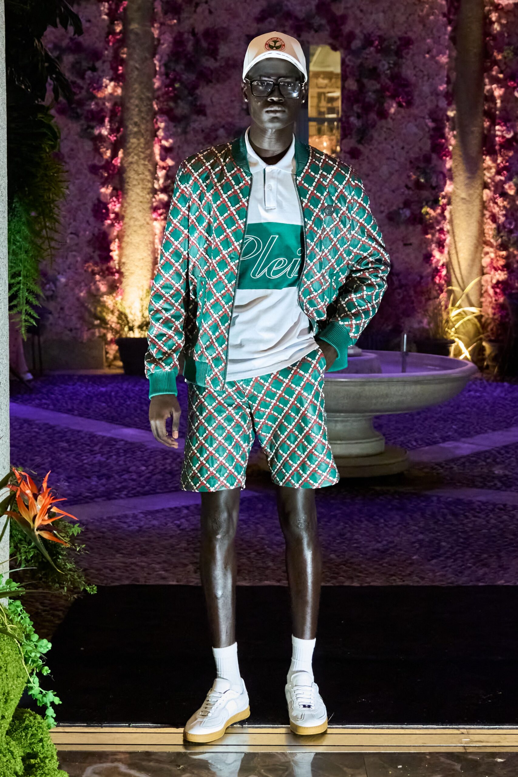 green cotton long-sleeve collared fitted zippered printed jacket