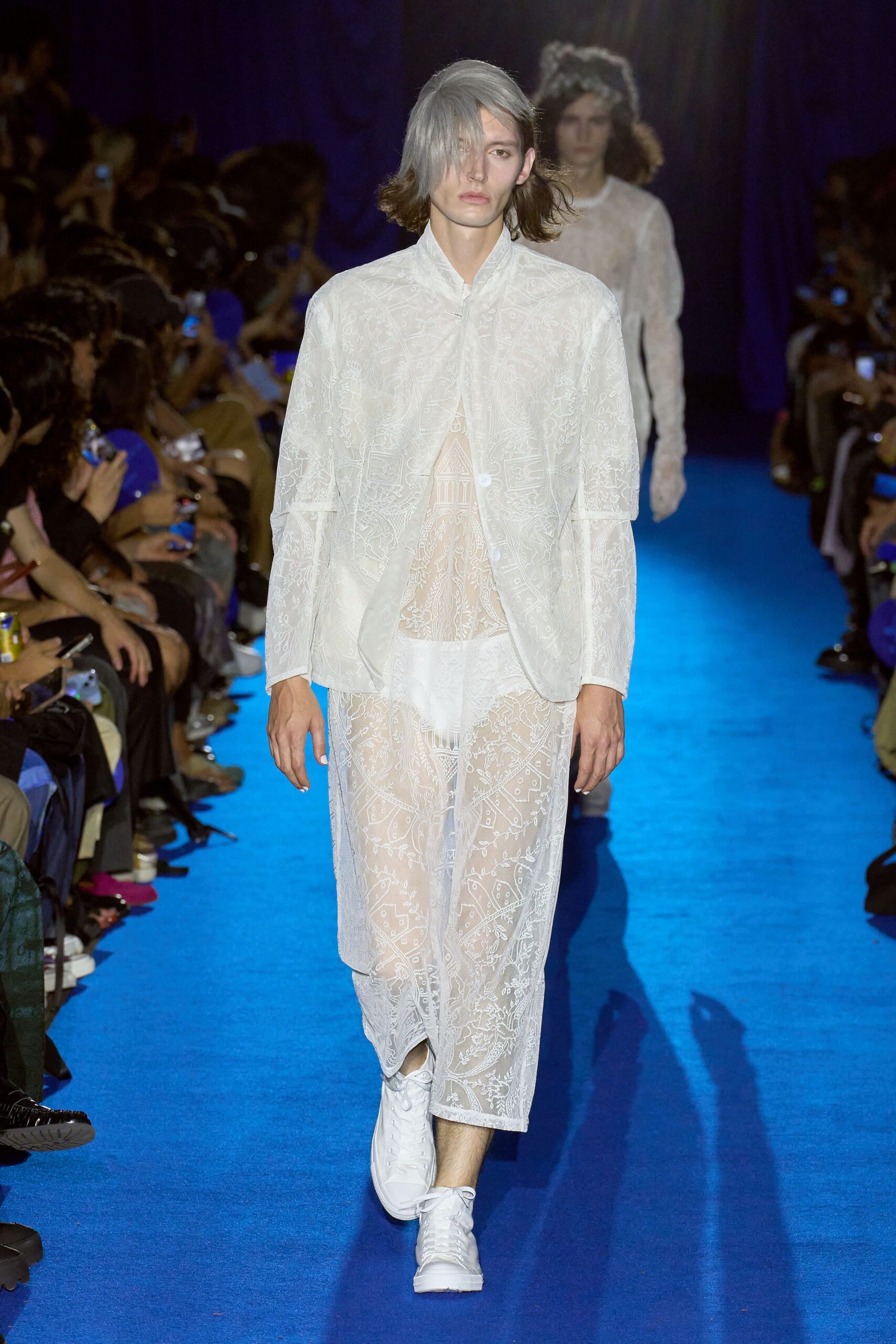 white lace long-sleeve collared relaxed embroidered coat
