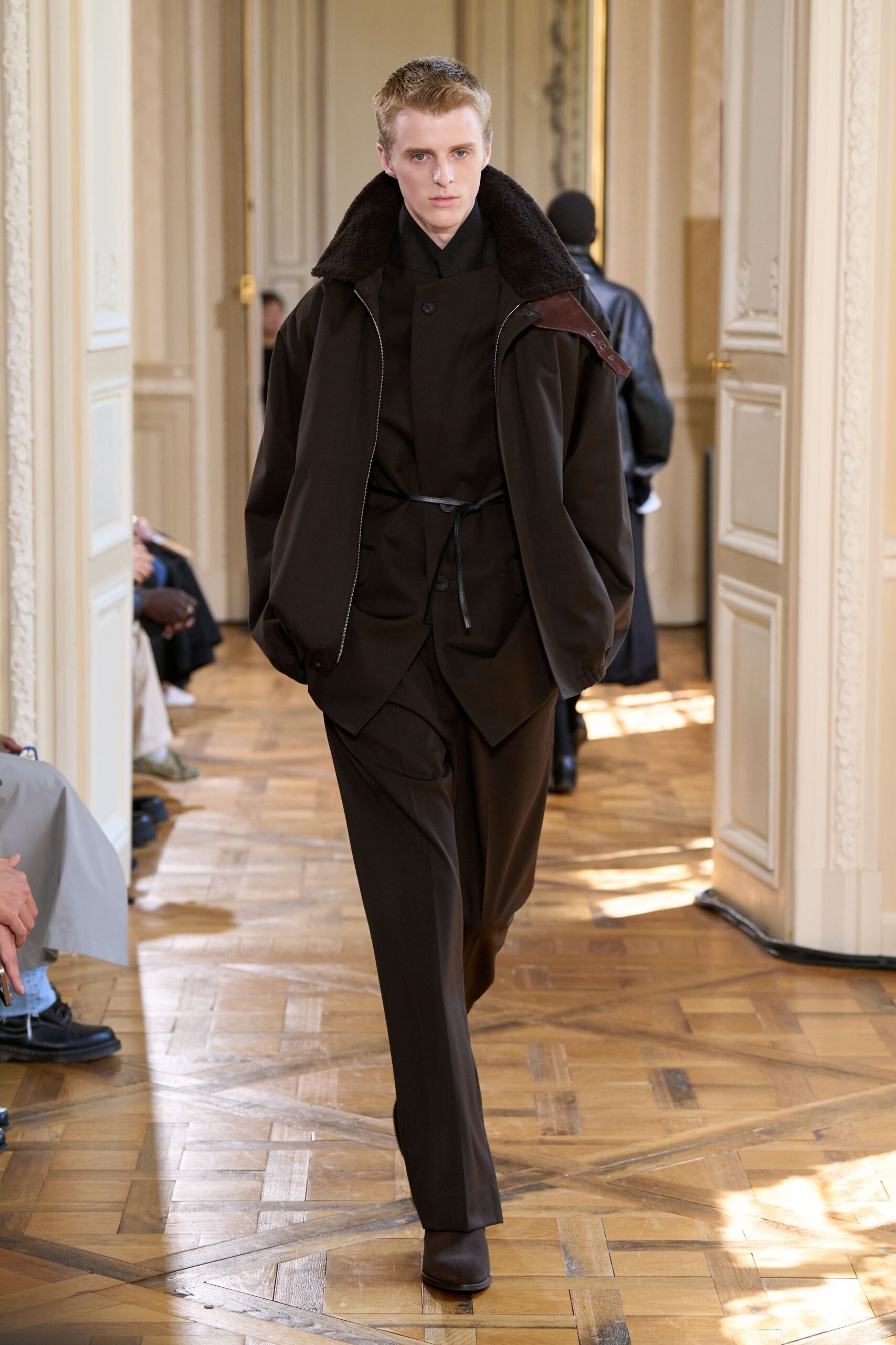 brown wool long-sleeve collared relaxed zippered jacket