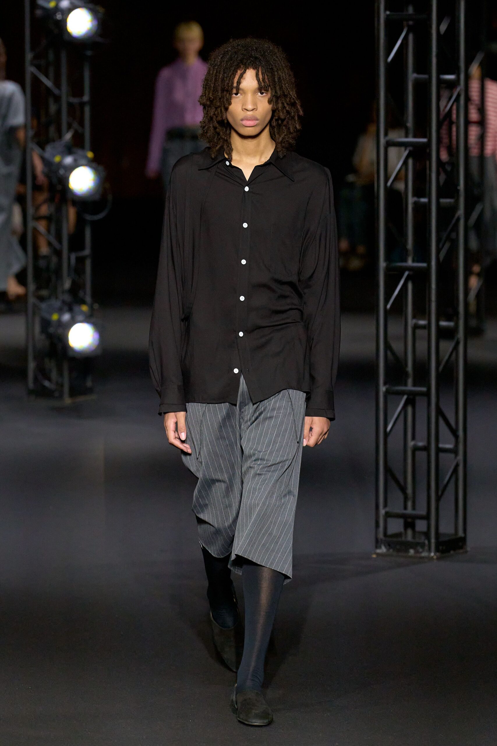 gray relaxed striped pants