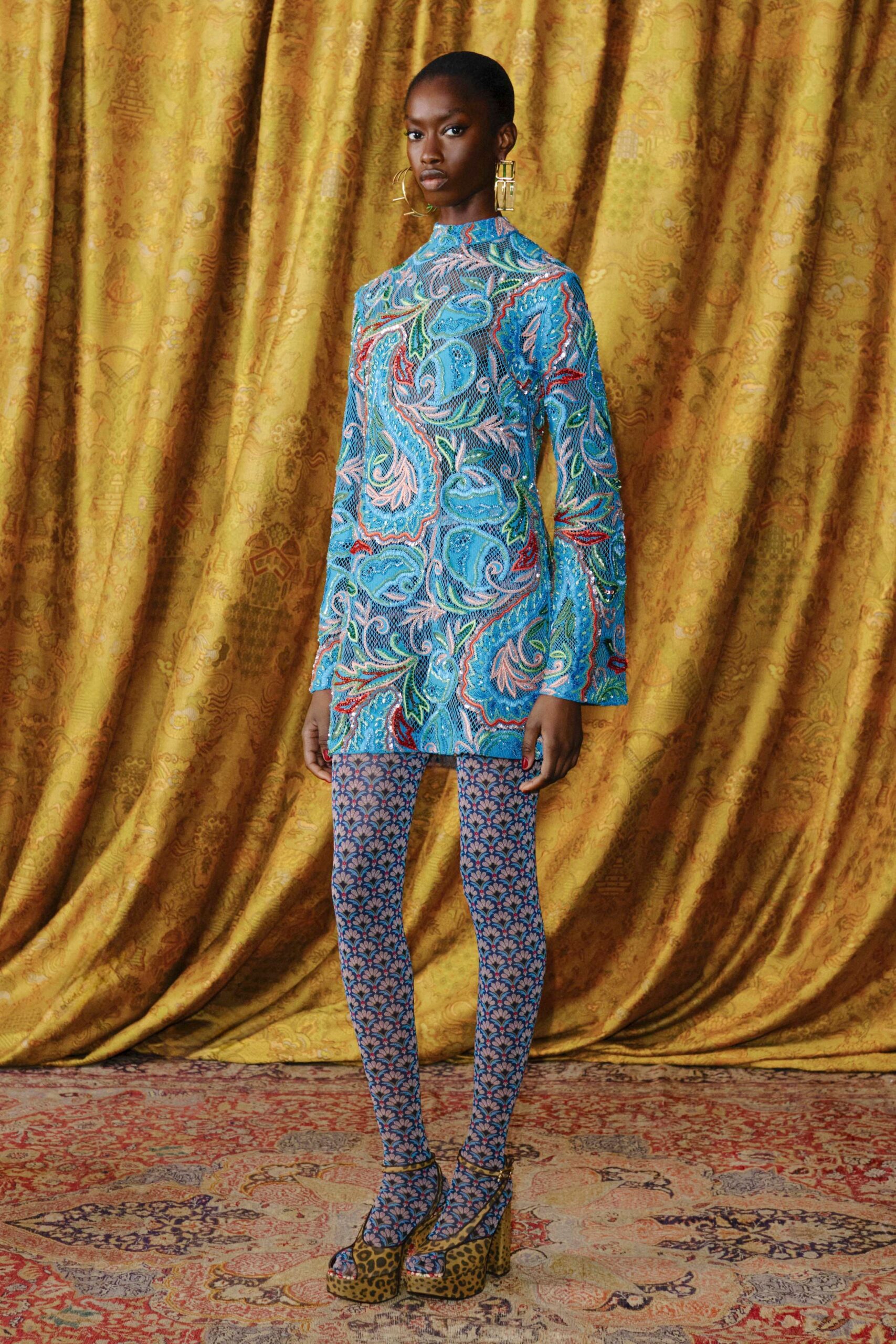 blue printed mini dress with leggings