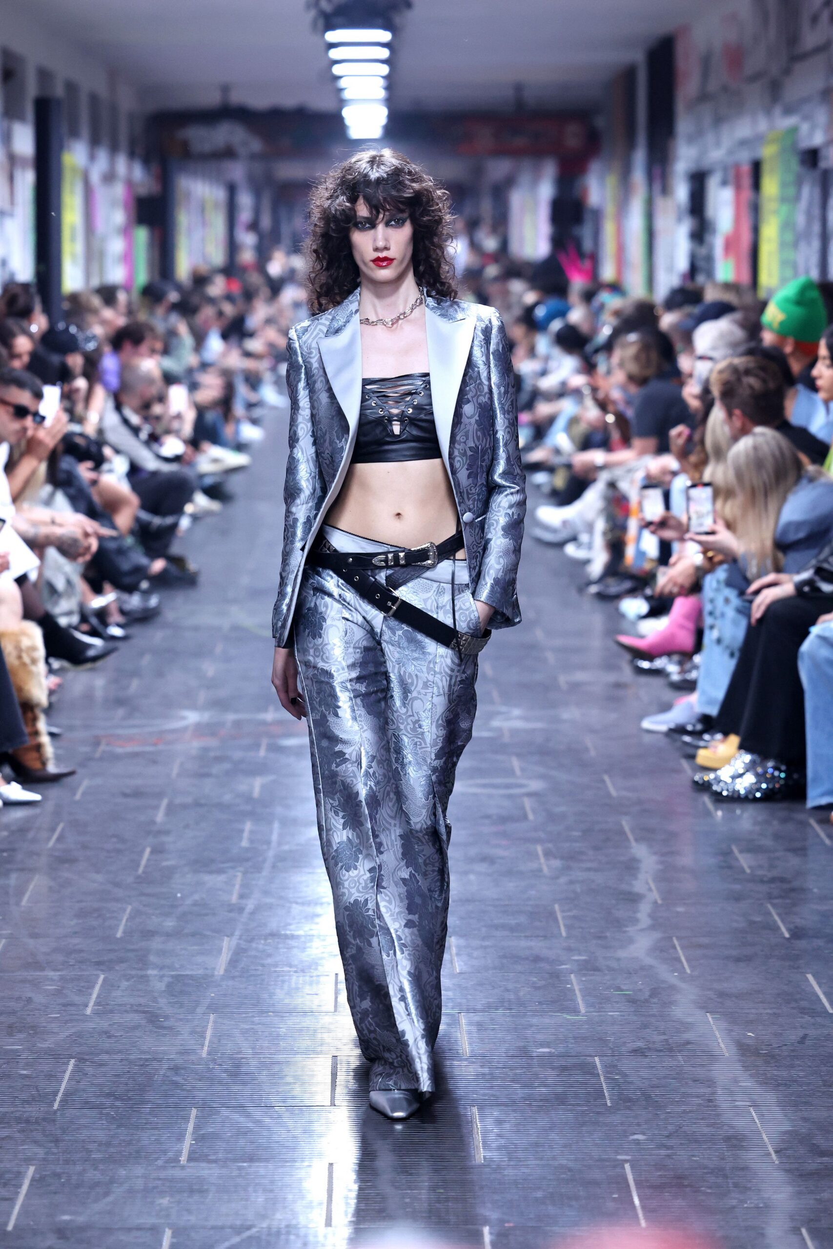 gray silk long-sleeve collared fitted embroidered shiny suit