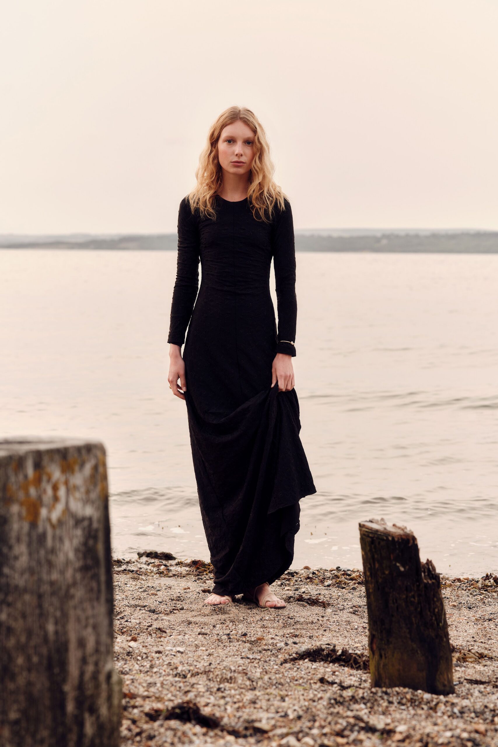 black fitted long-sleeve gown