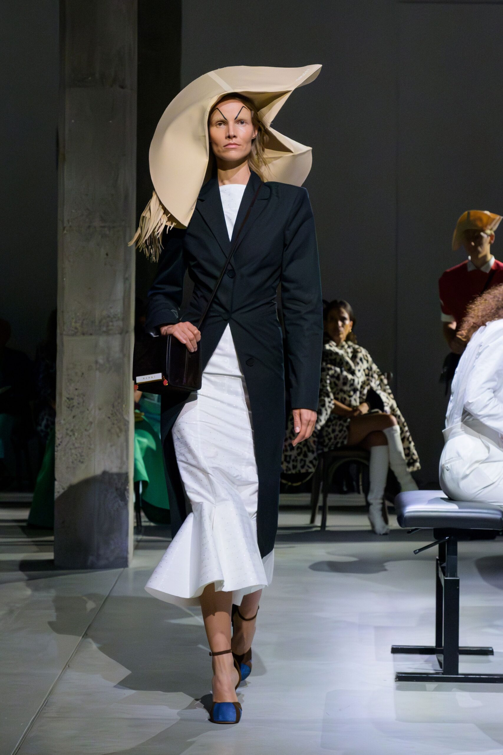 black wool long-sleeve collared tailored buttoned midi coat