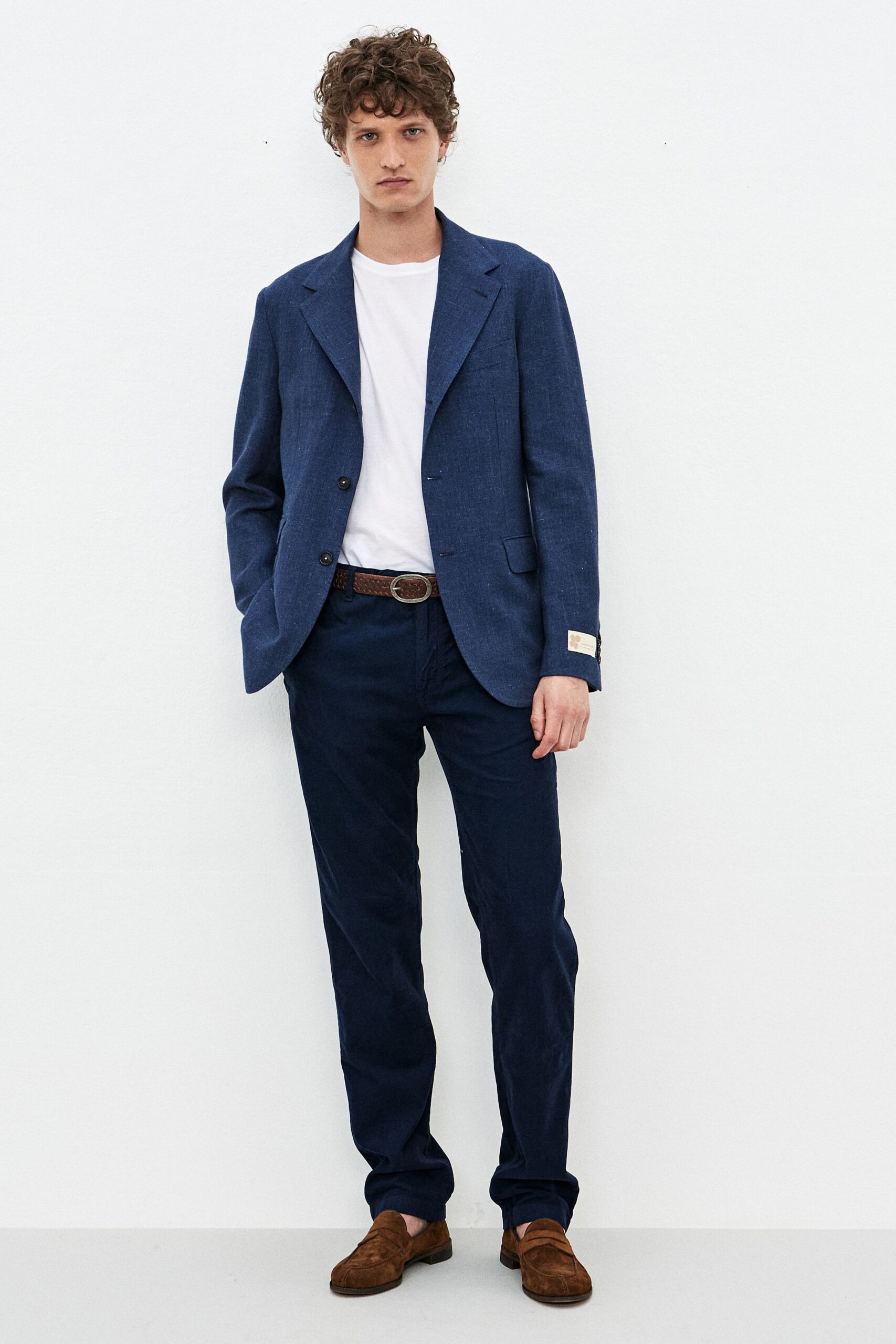 blue blazer white t-shirt brown shoes