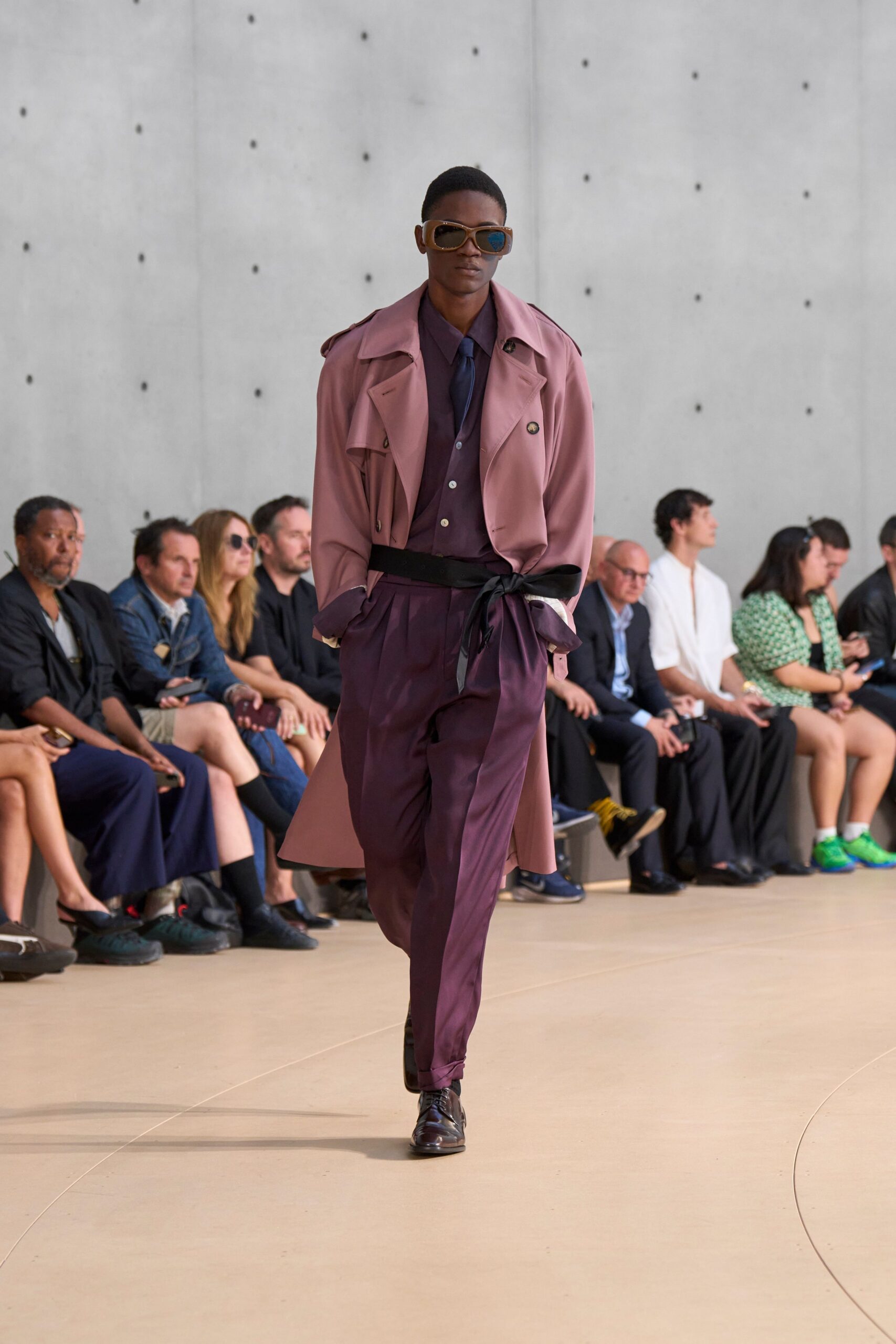 pink cotton long-sleeve collared relaxed buttoned trench