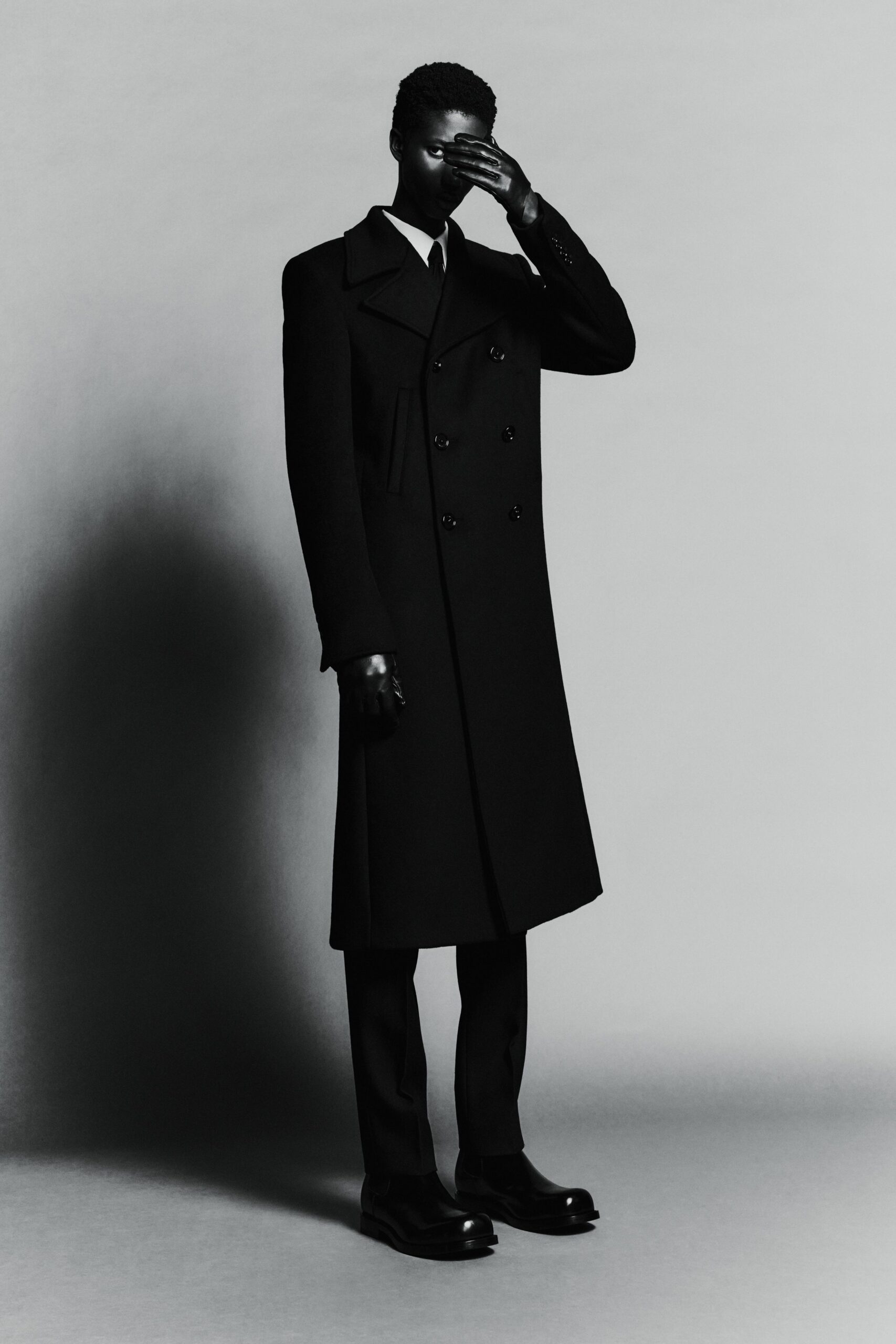 black wool long-sleeve double-breasted tailored coat