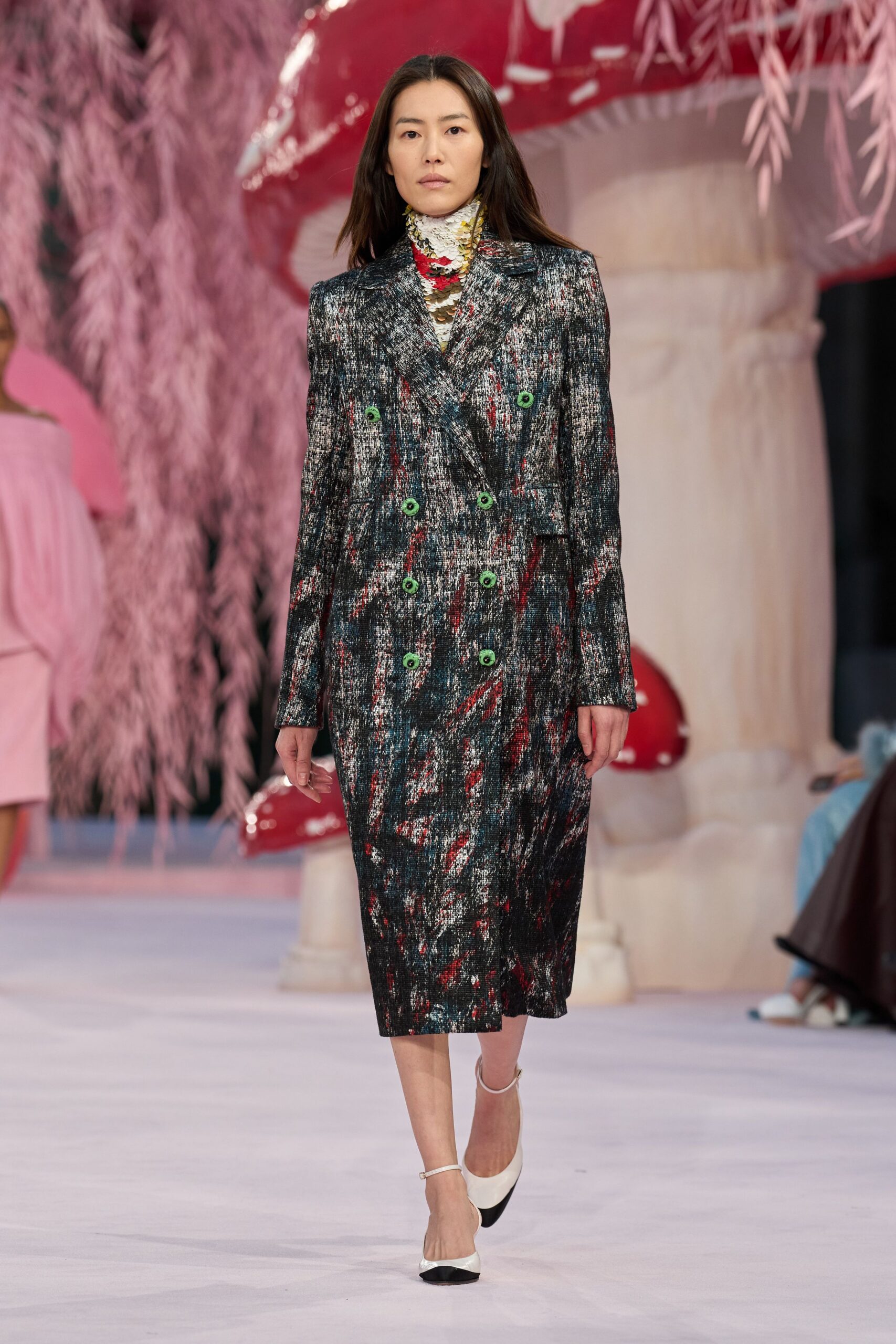 black printed midi coat with white shoes
