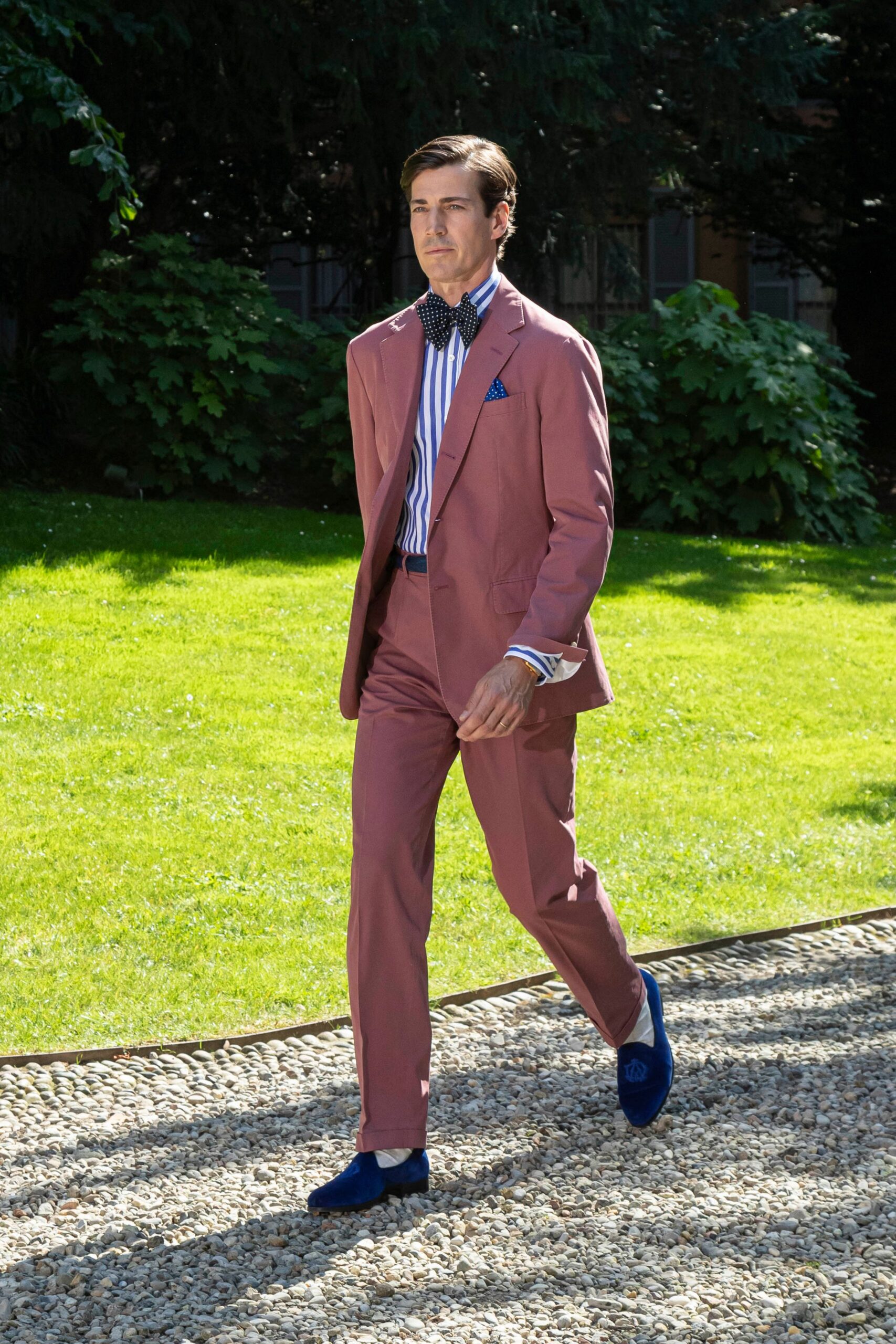 pink cotton long-sleeve collared tailored suit
