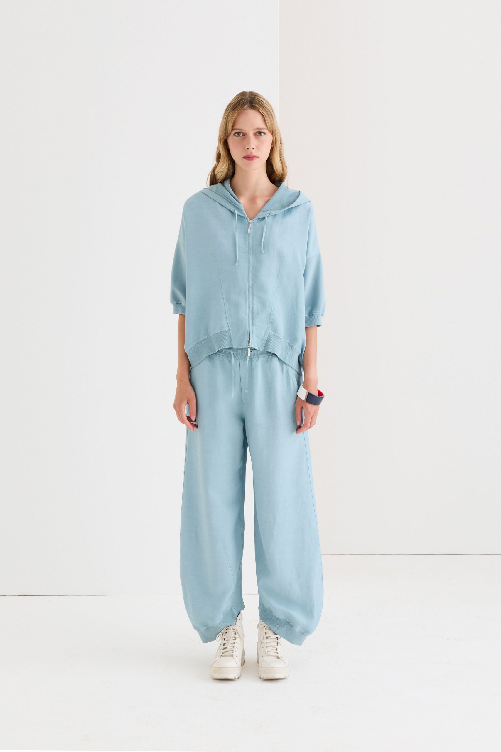 blue cotton short-sleeve hooded relaxed hoodie