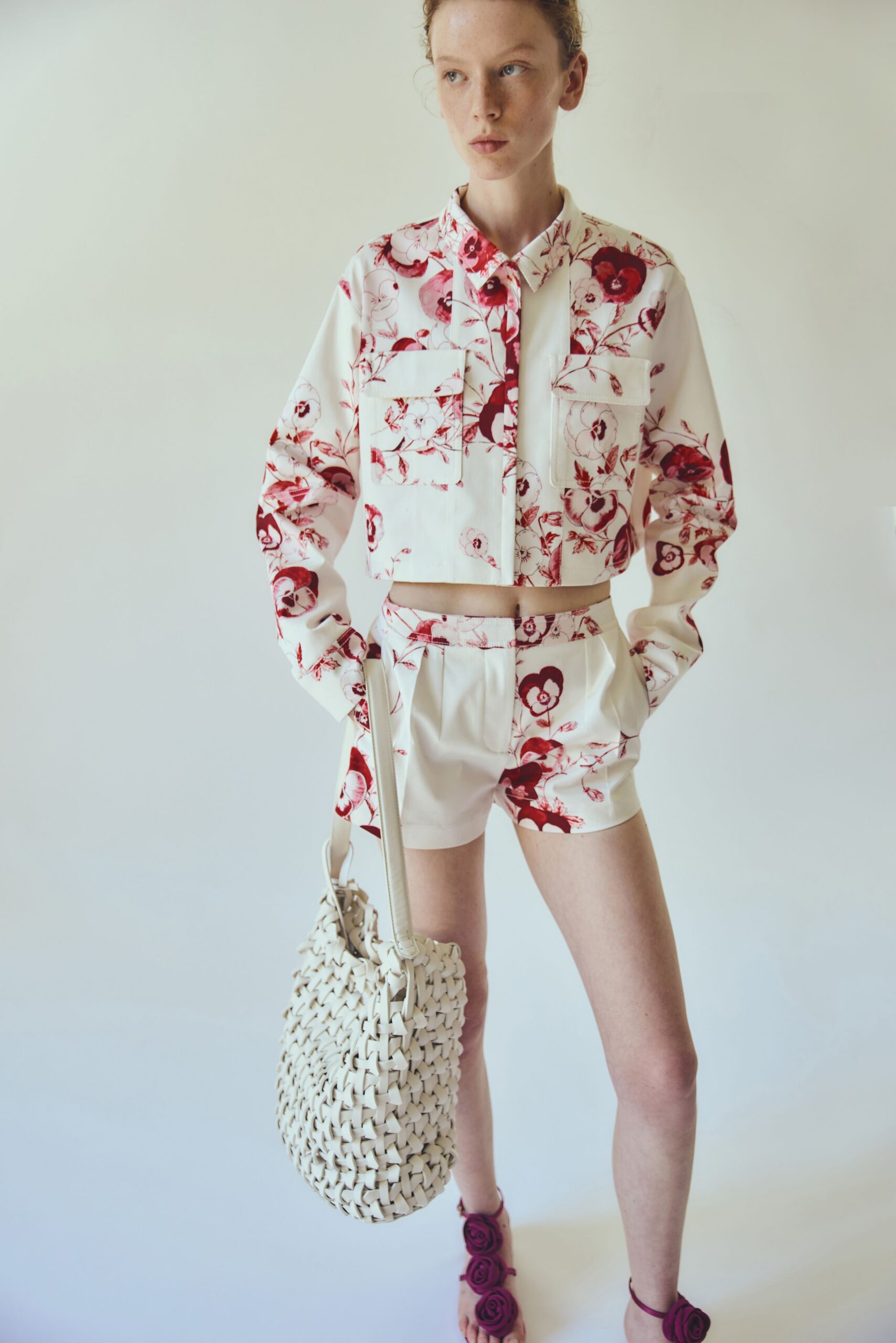 floral shirt and shorts outfit