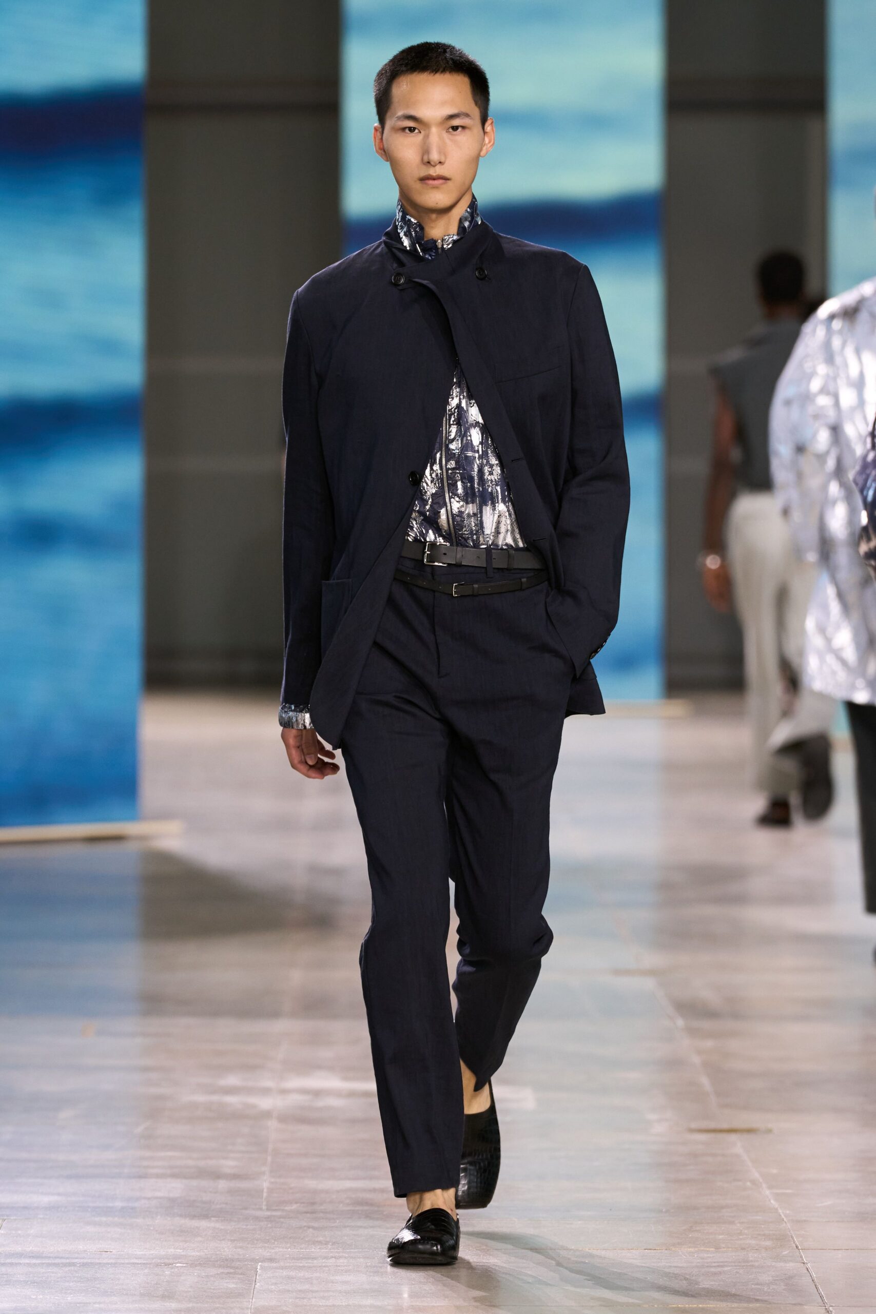 blue cotton long-sleeve collared tailored buttoned suit