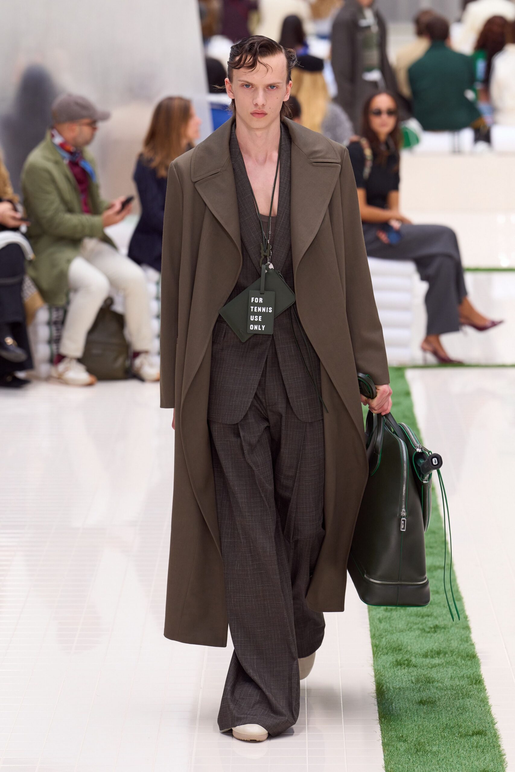 brown wool long-sleeve collared relaxed layered coat