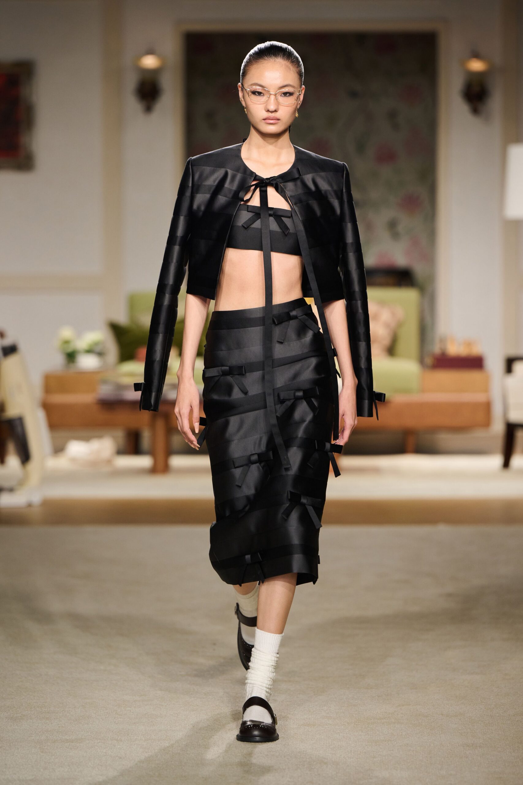 black silk sleeveless v-neck fitted crop-top
