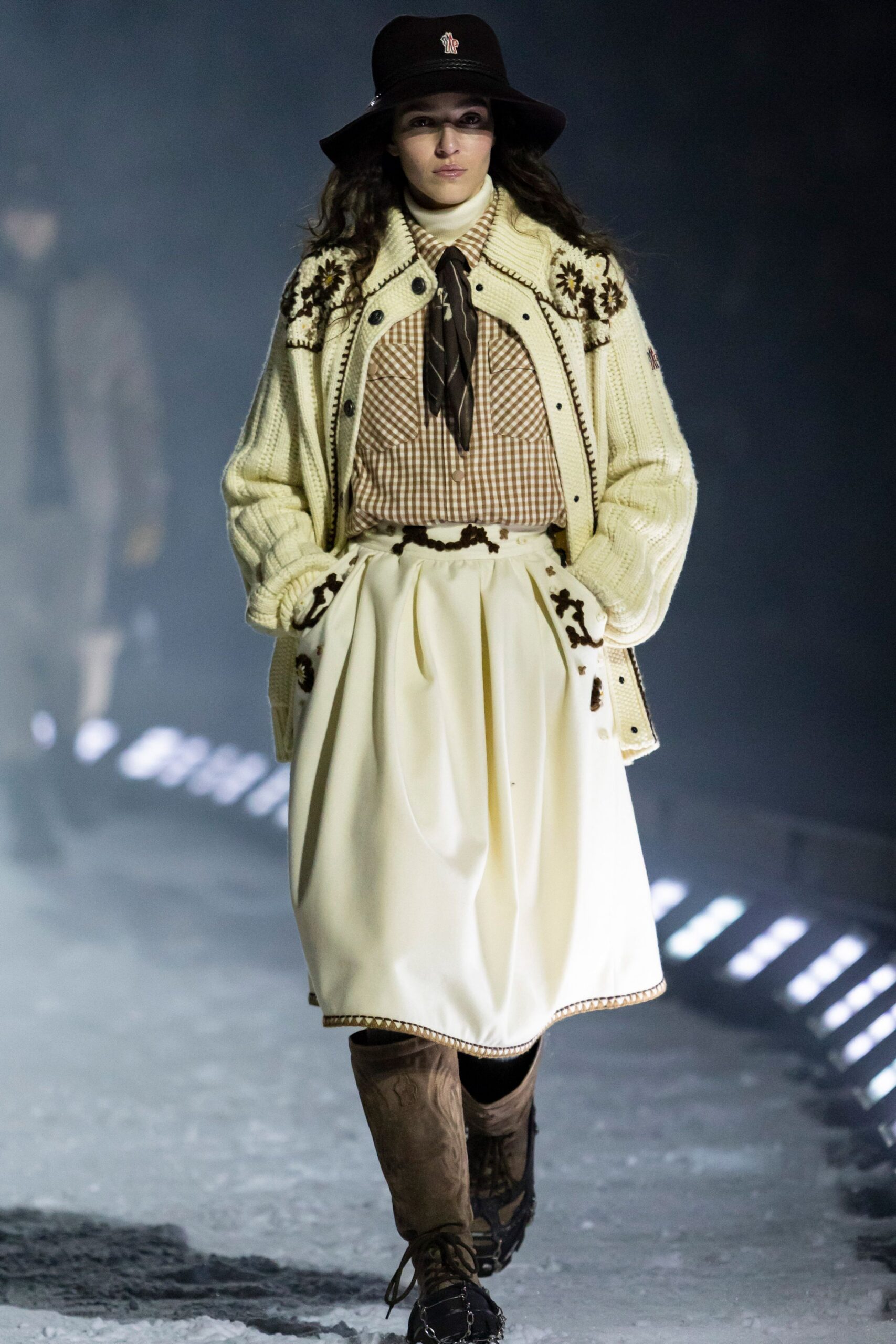 beige wool long-sleeve collared relaxed embroidered cardigan