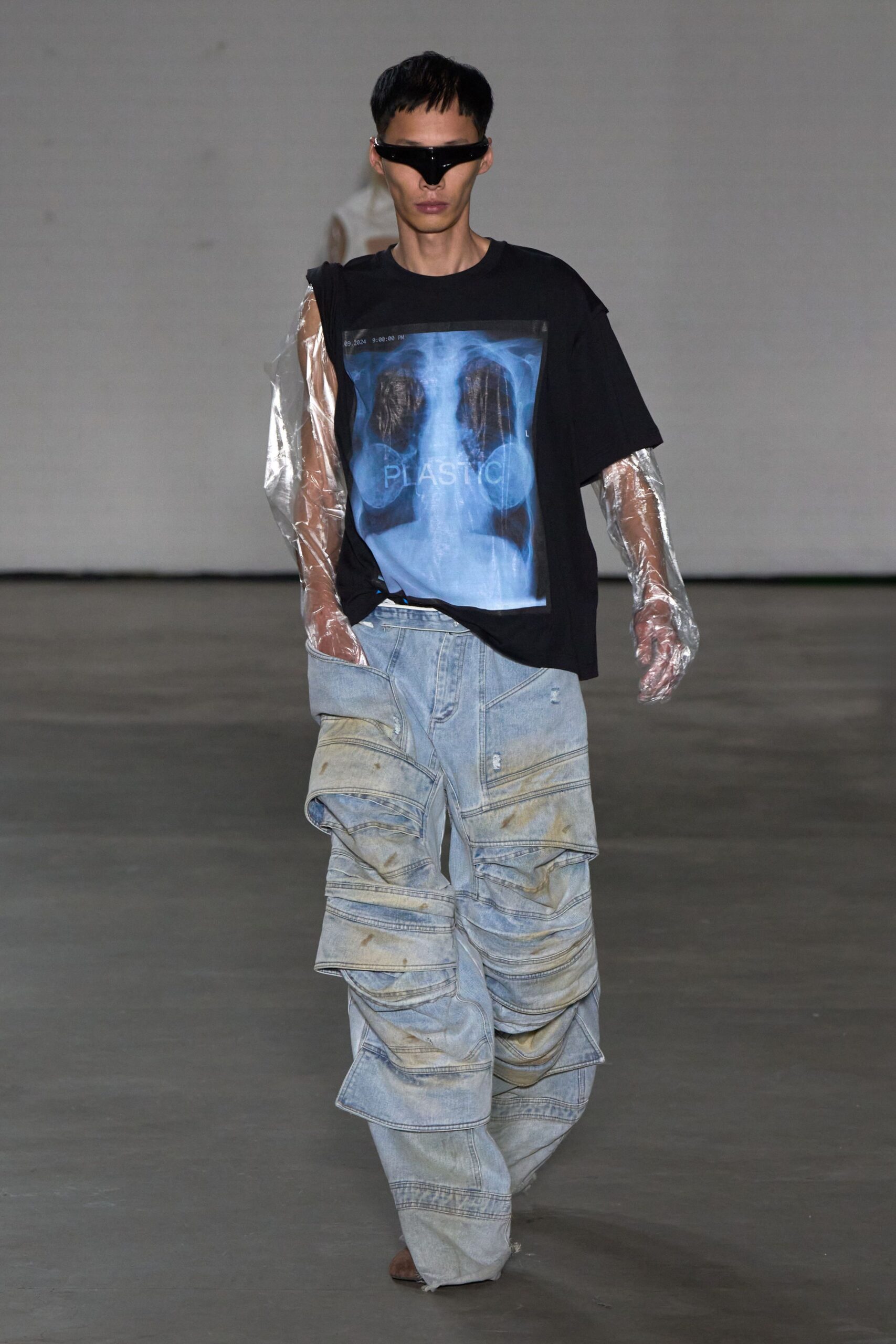 black t-shirt with cargo pants