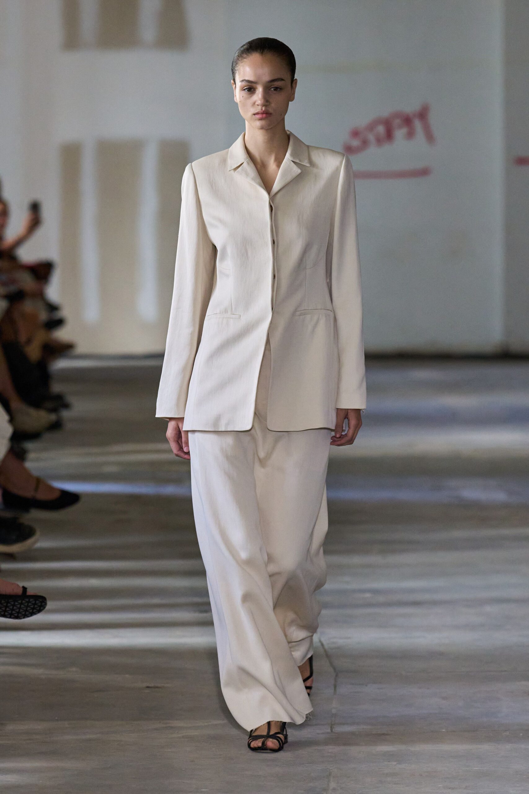 beige cotton long-sleeve collared tailored buttoned straight-leg suit
