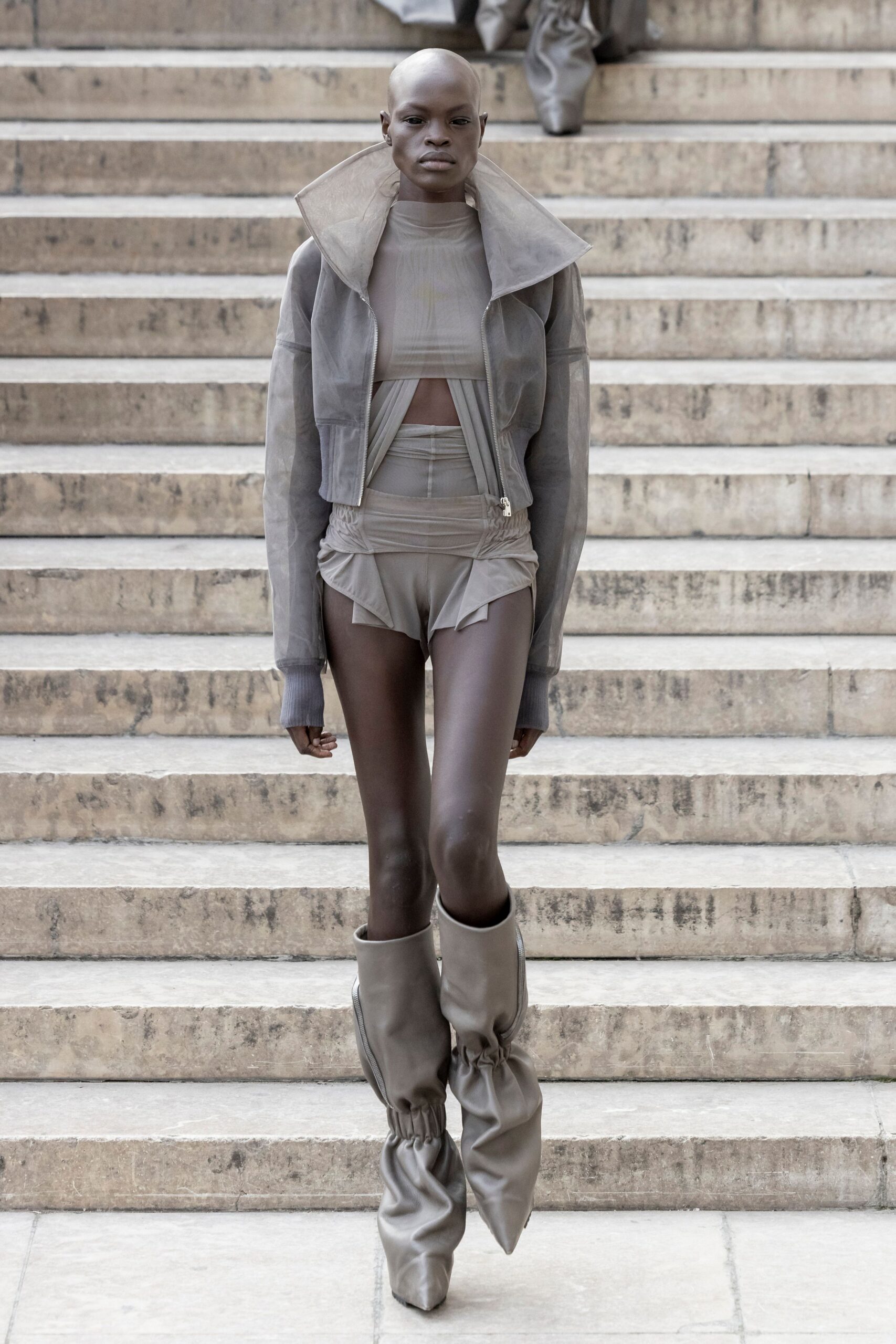 gray leather long-sleeve collared fitted zippered jacket