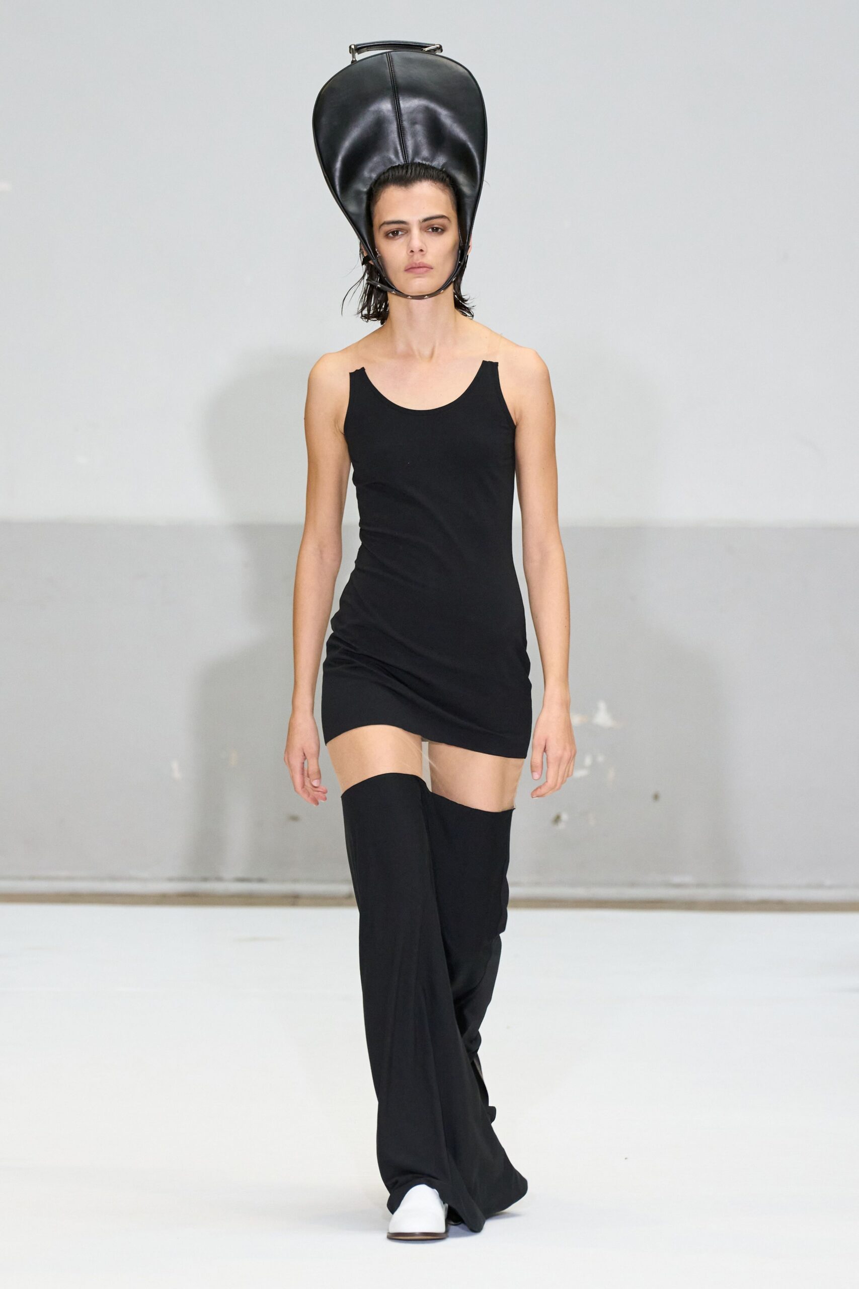 black sleeveless mini dress with hat