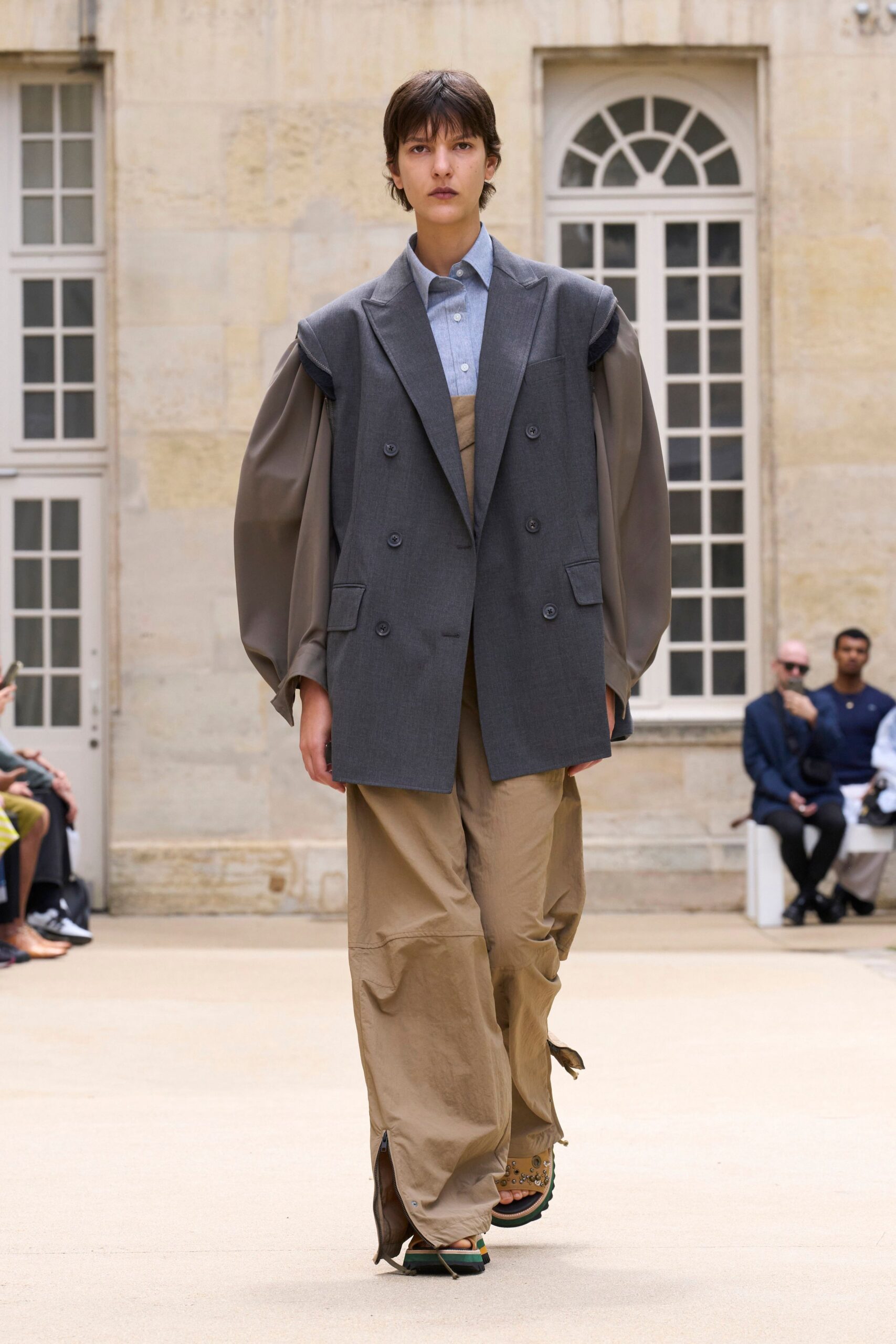 gray wool long-sleeve collared structured blazer