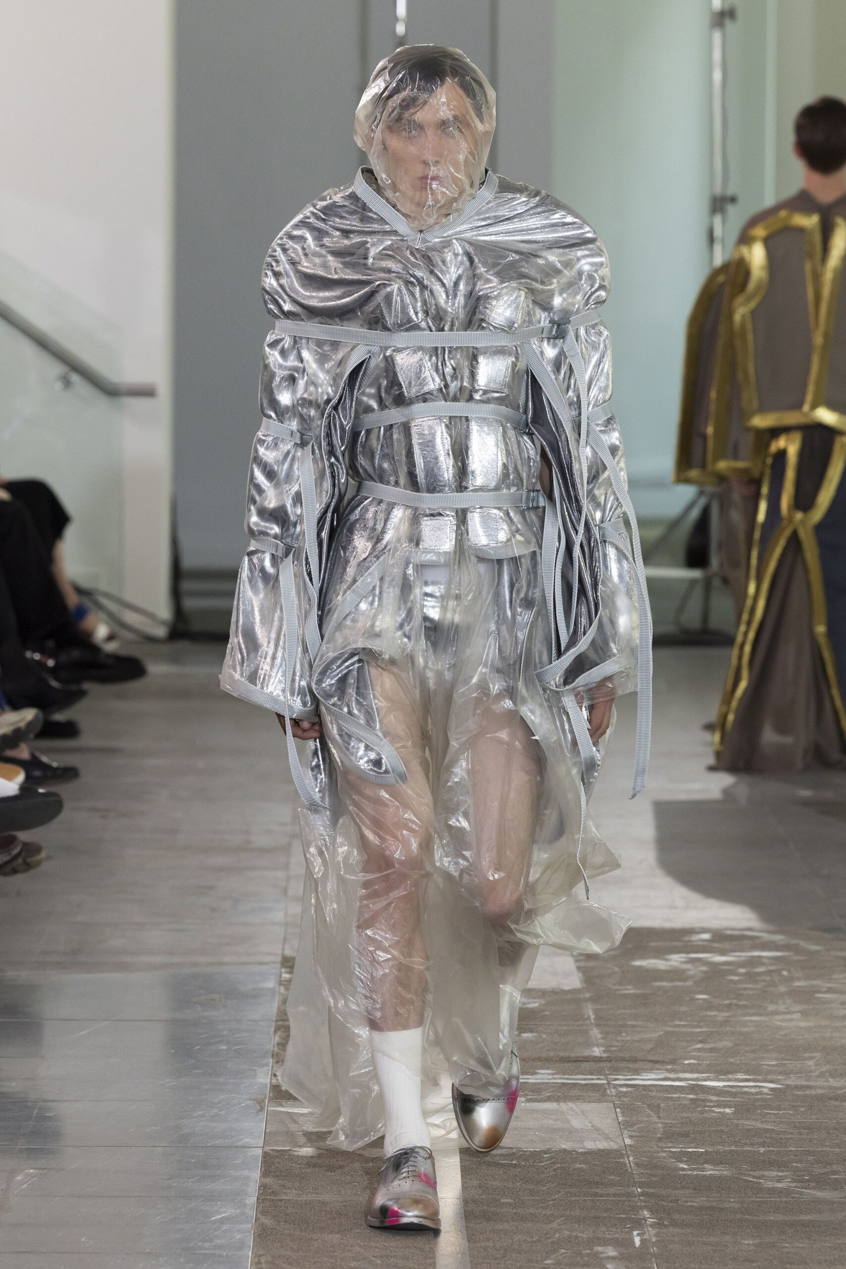 gray vinyl long-sleeve relaxed layered shiny coat