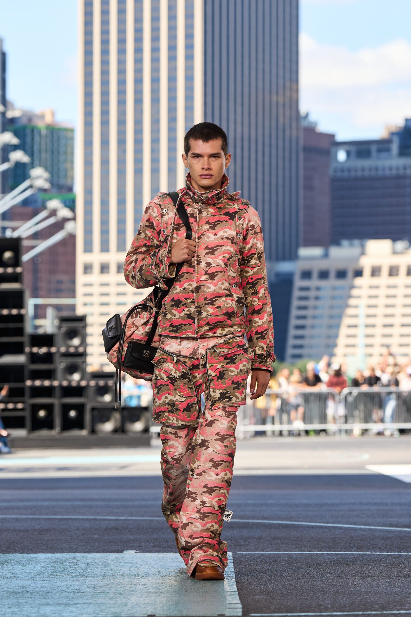 pink cotton long-sleeve hooded relaxed camouflage zippered jacket