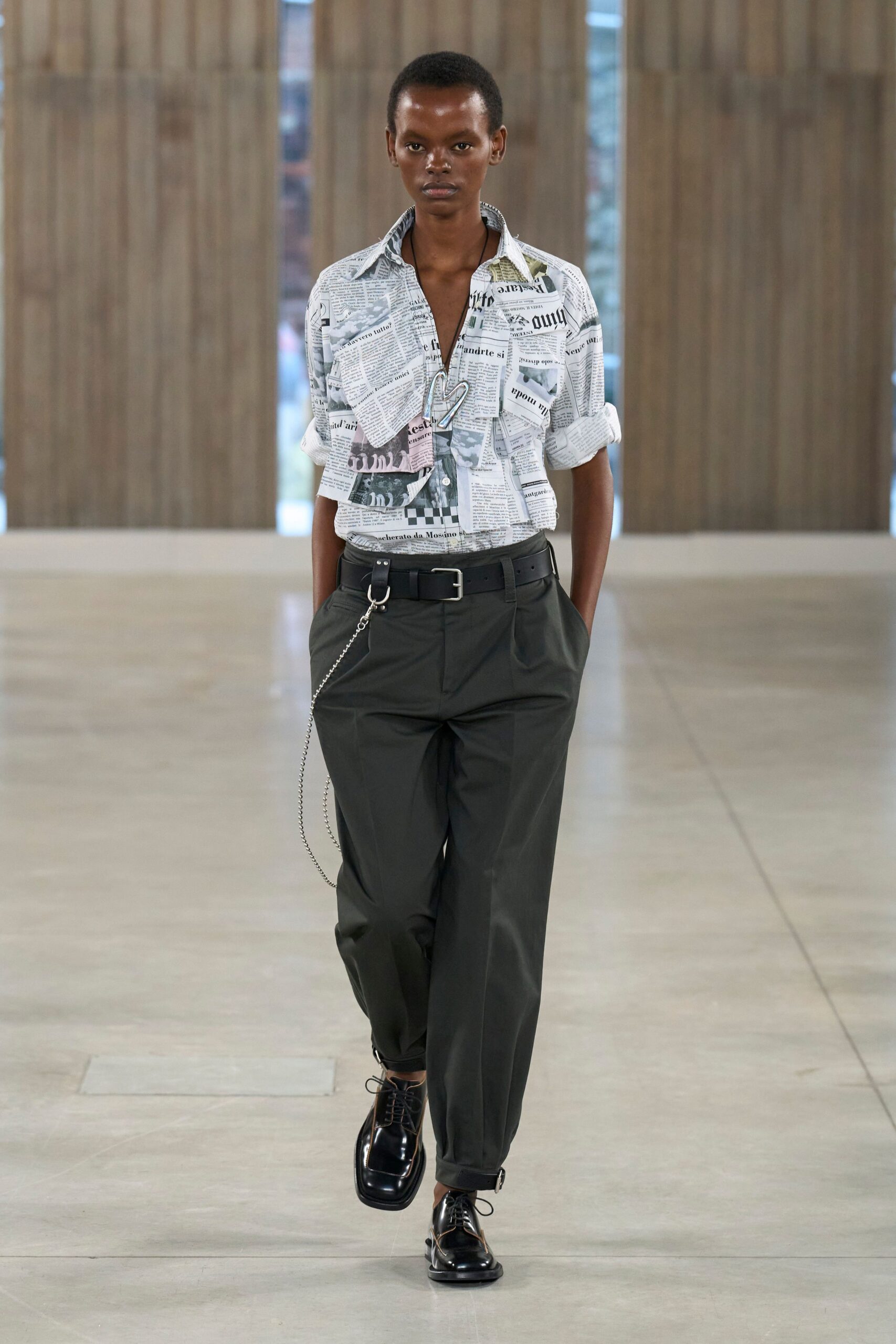 relaxed printed shirt and gray pants