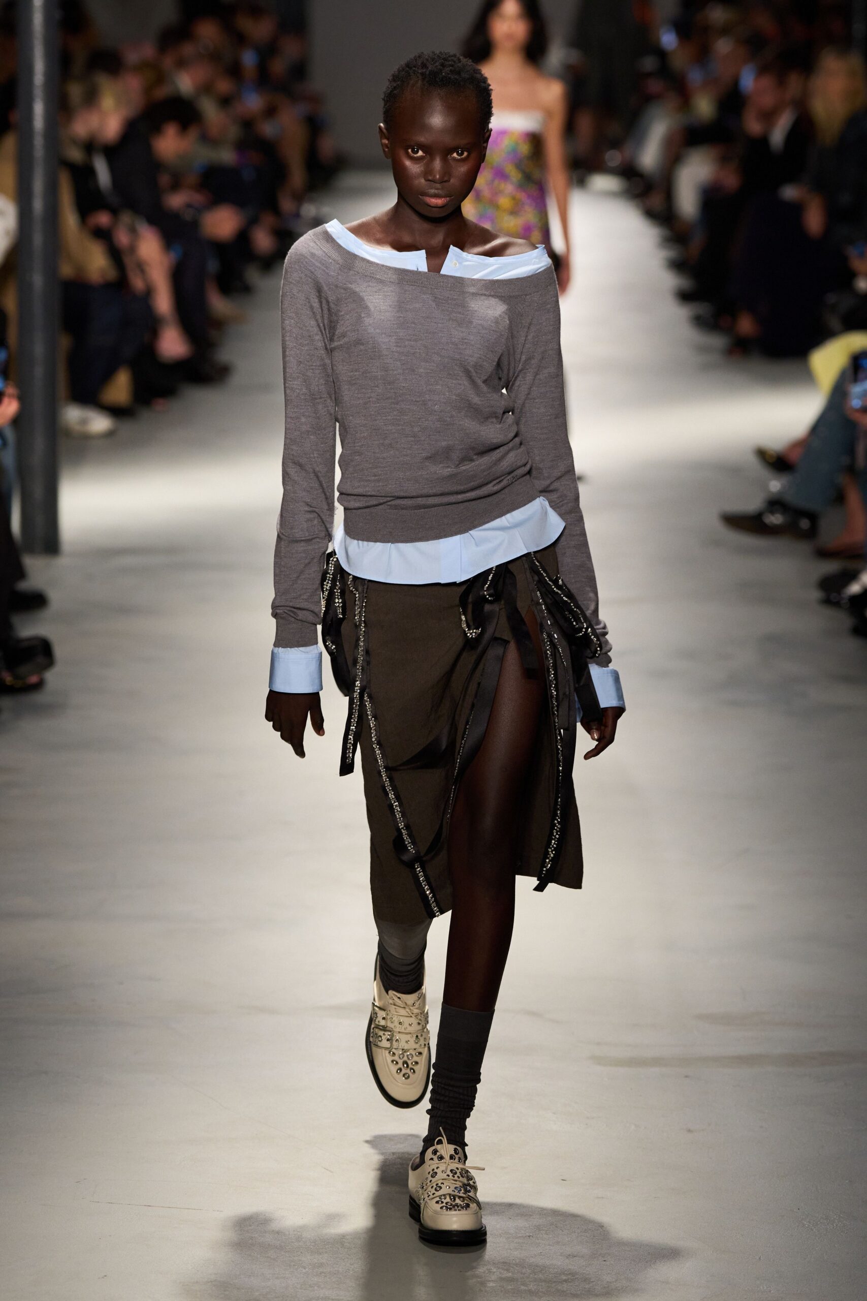 gray cotton long-sleeve collared fitted layered top