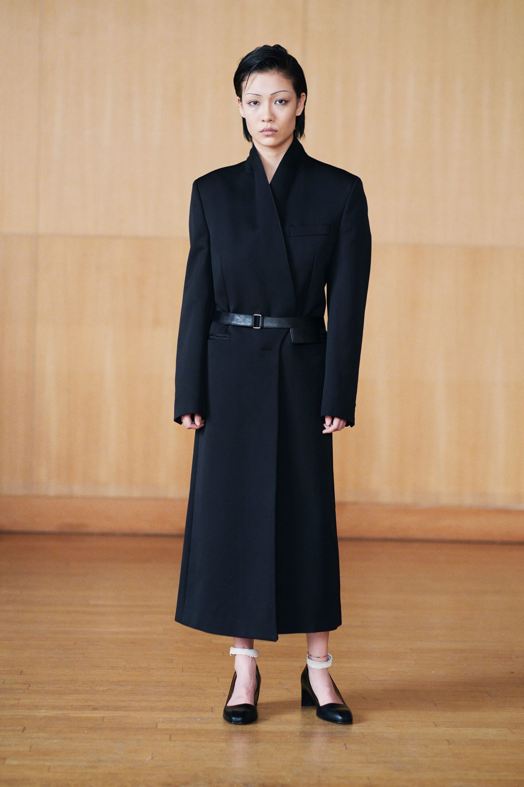 black wool long-sleeve collared fitted belted midi coat