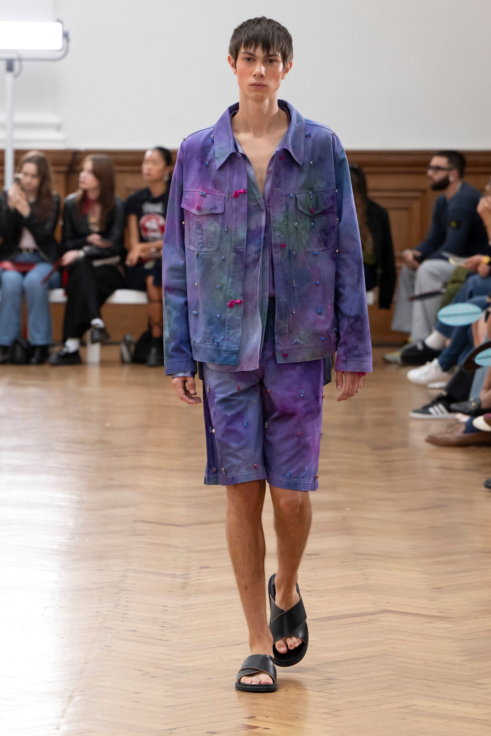 purple cotton long-sleeve collared relaxed buttoned printed jacket
