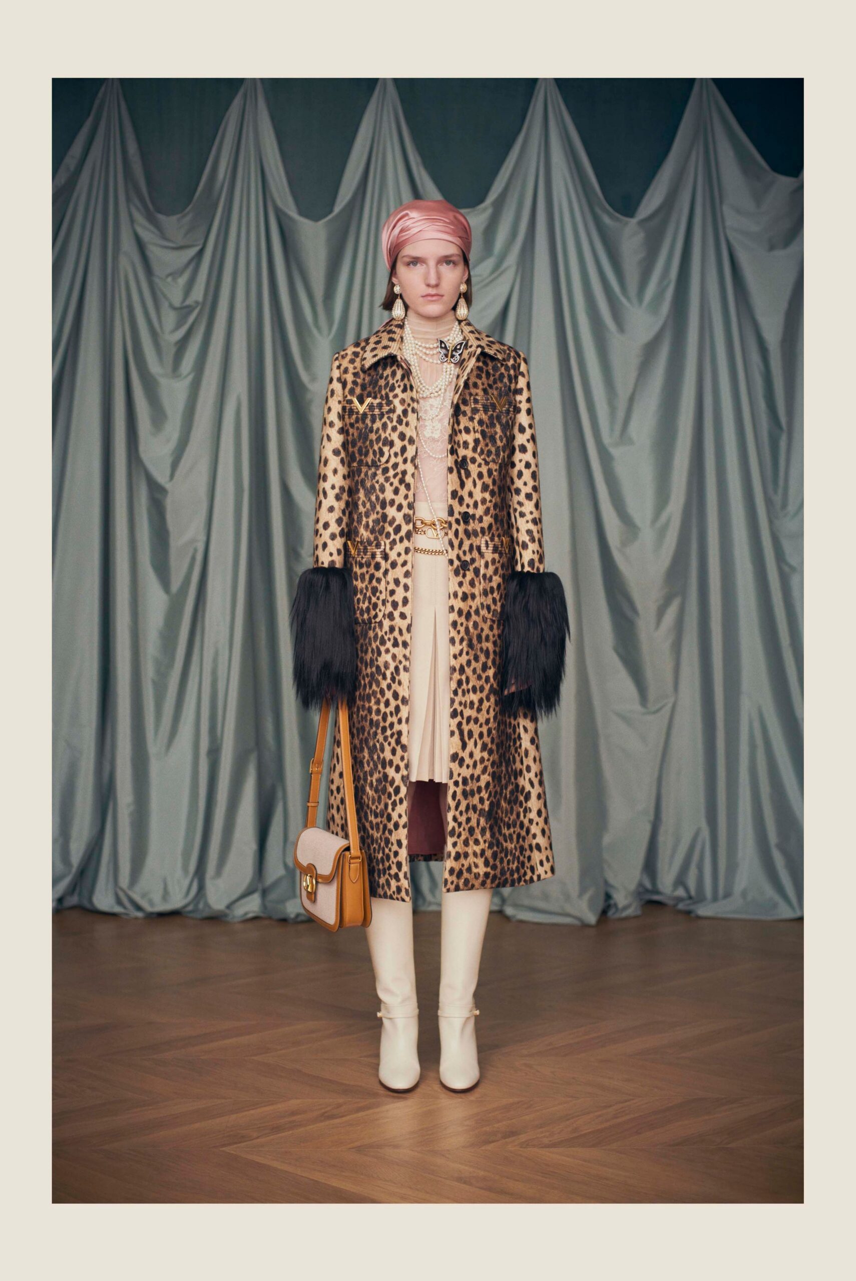 brown fur long-sleeve collared fitted animal-print coat