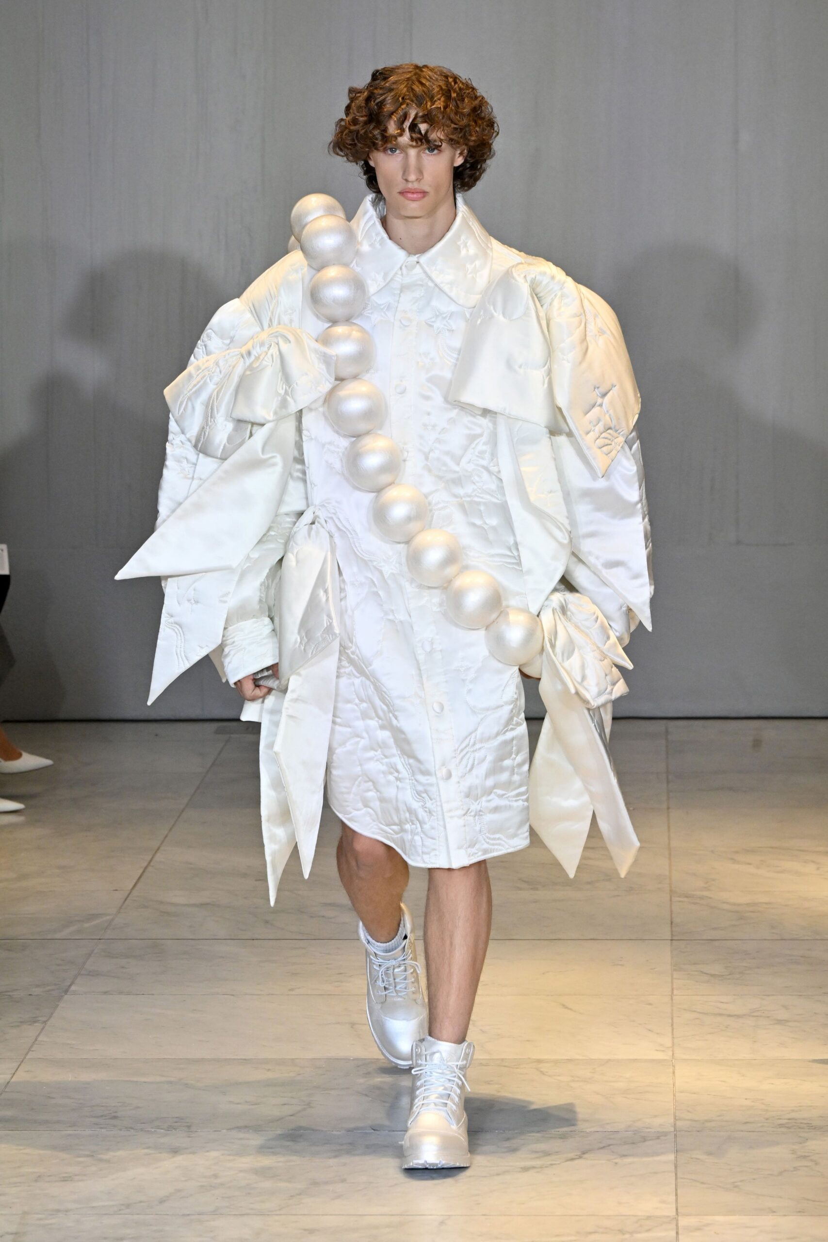 white satin long-sleeve collared oversized pleated layered coat