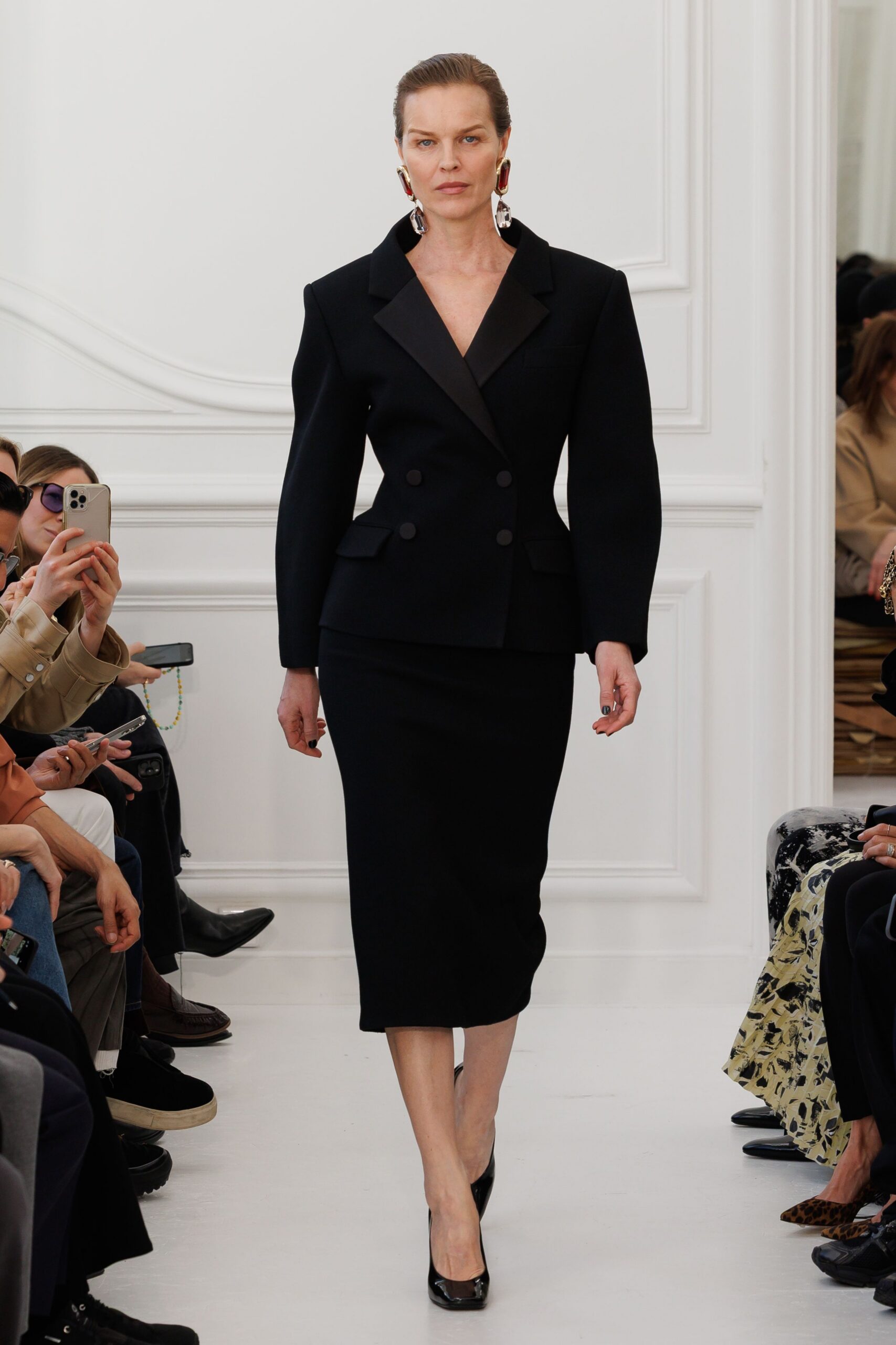 black structured blazer and pencil skirt