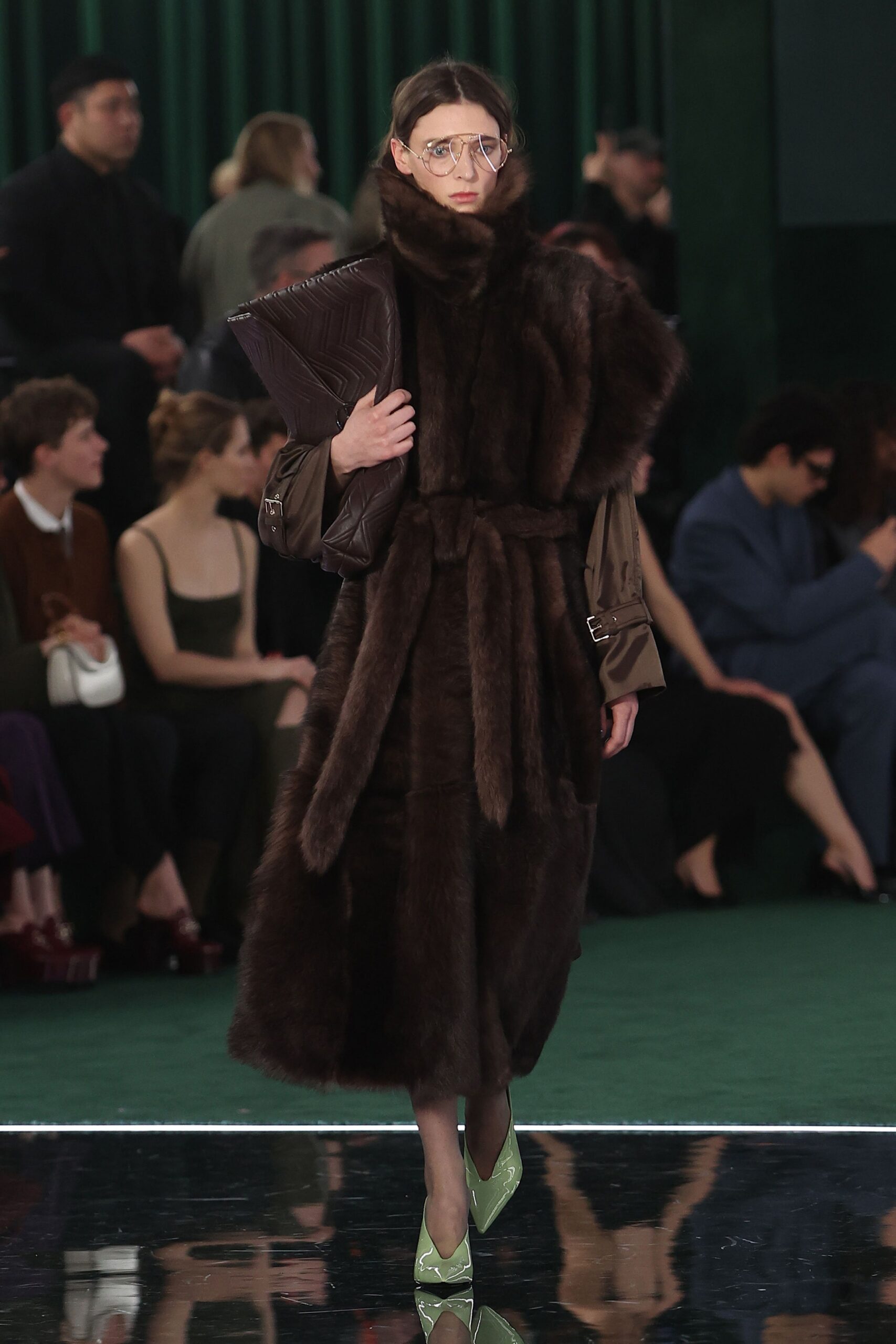 brown fur long-sleeve collared relaxed layered midi coat