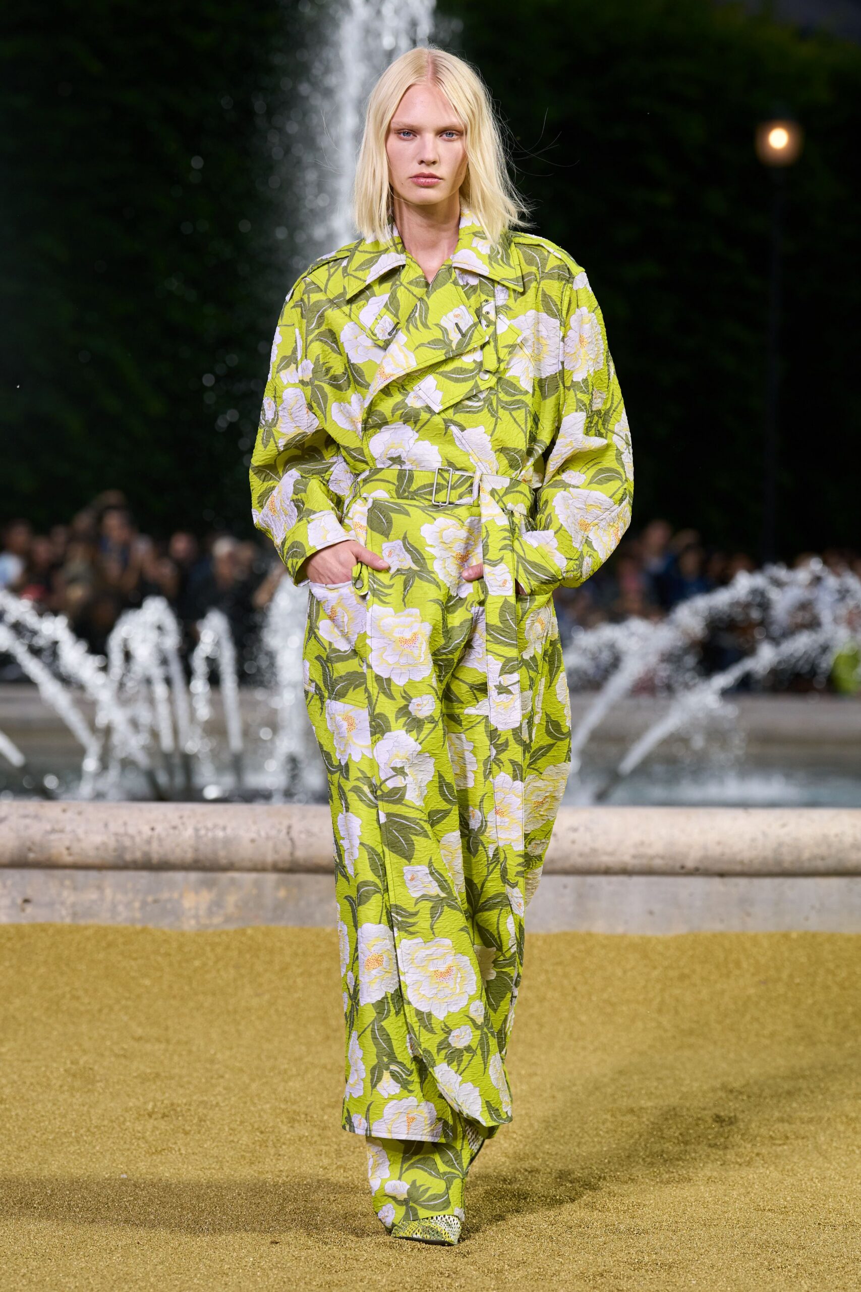 green long-sleeve collared relaxed floral belted jacket