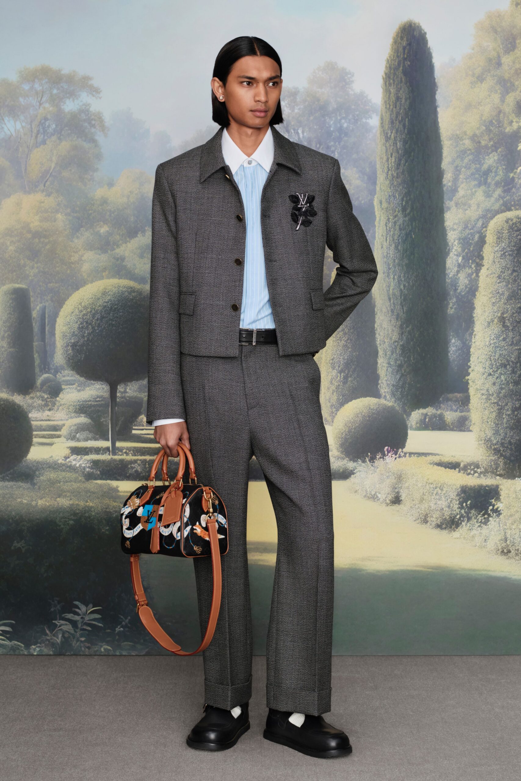 gray wool long-sleeve collared structured buttoned jacket